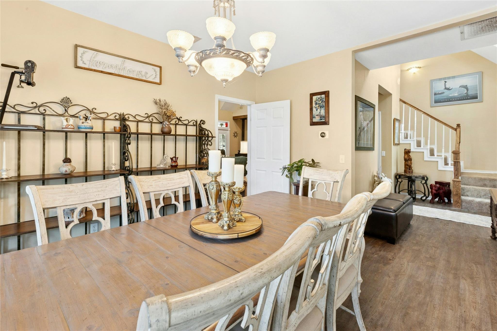 412 Woody Hollow Rd, Luling, TX 78648