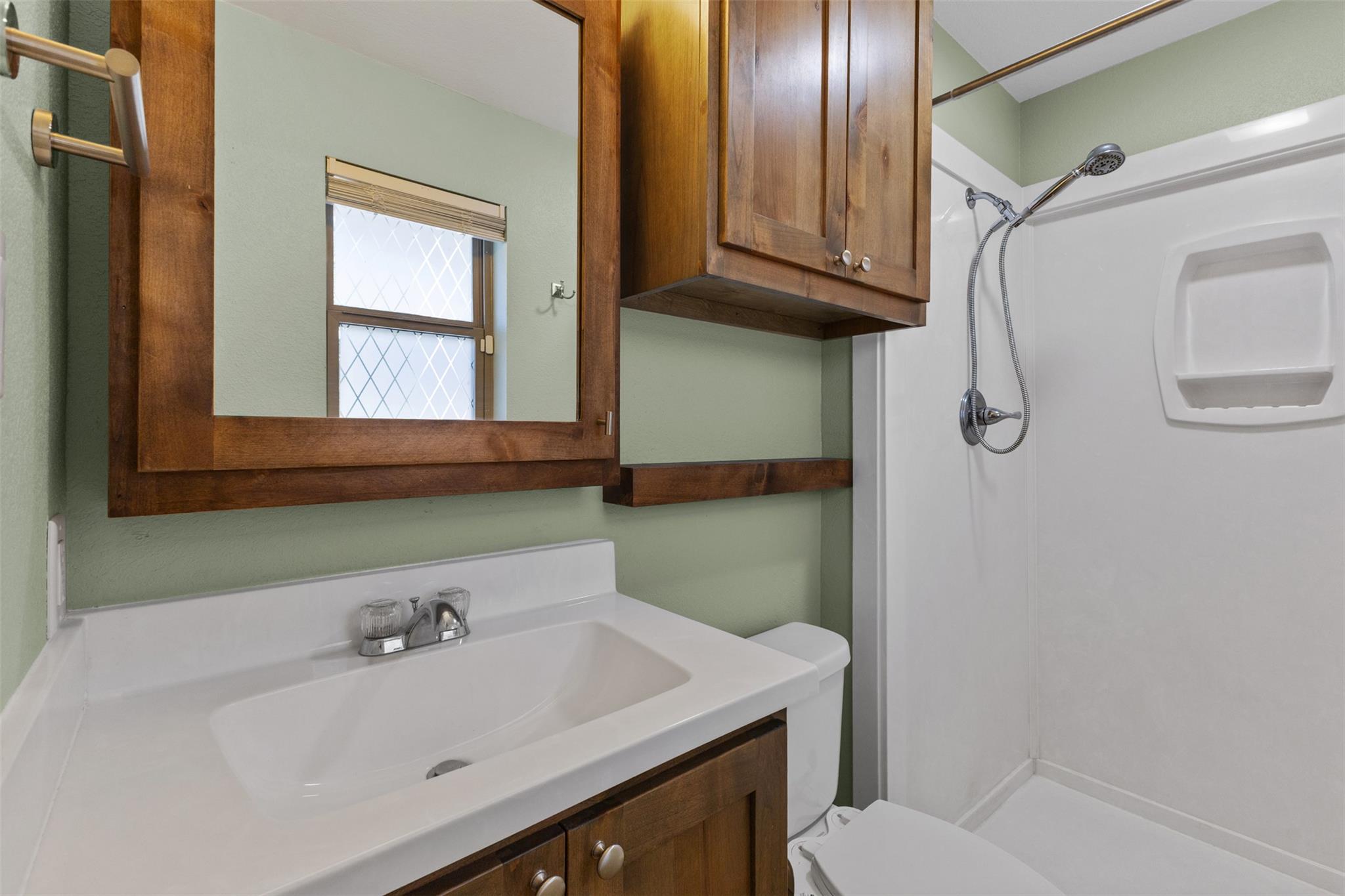 316 Holly Dr, Caldwell, TX 77836