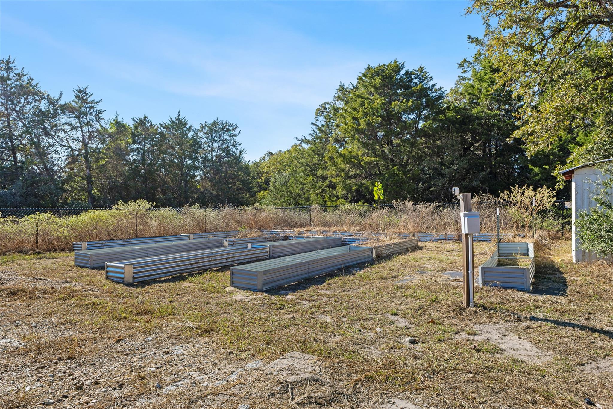 316 Holly Dr, Caldwell, TX 77836