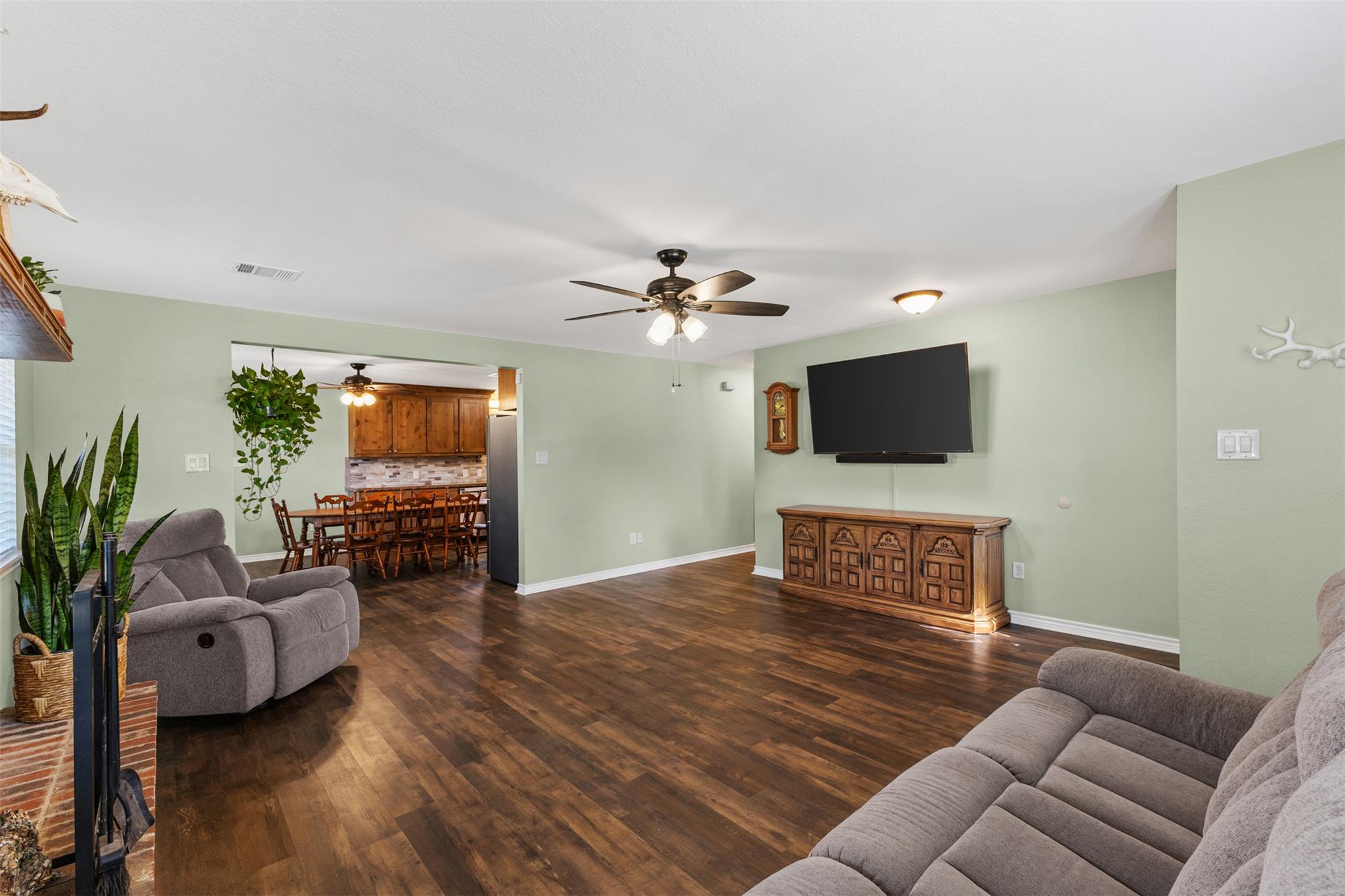 316 Holly Dr, Caldwell, TX 77836