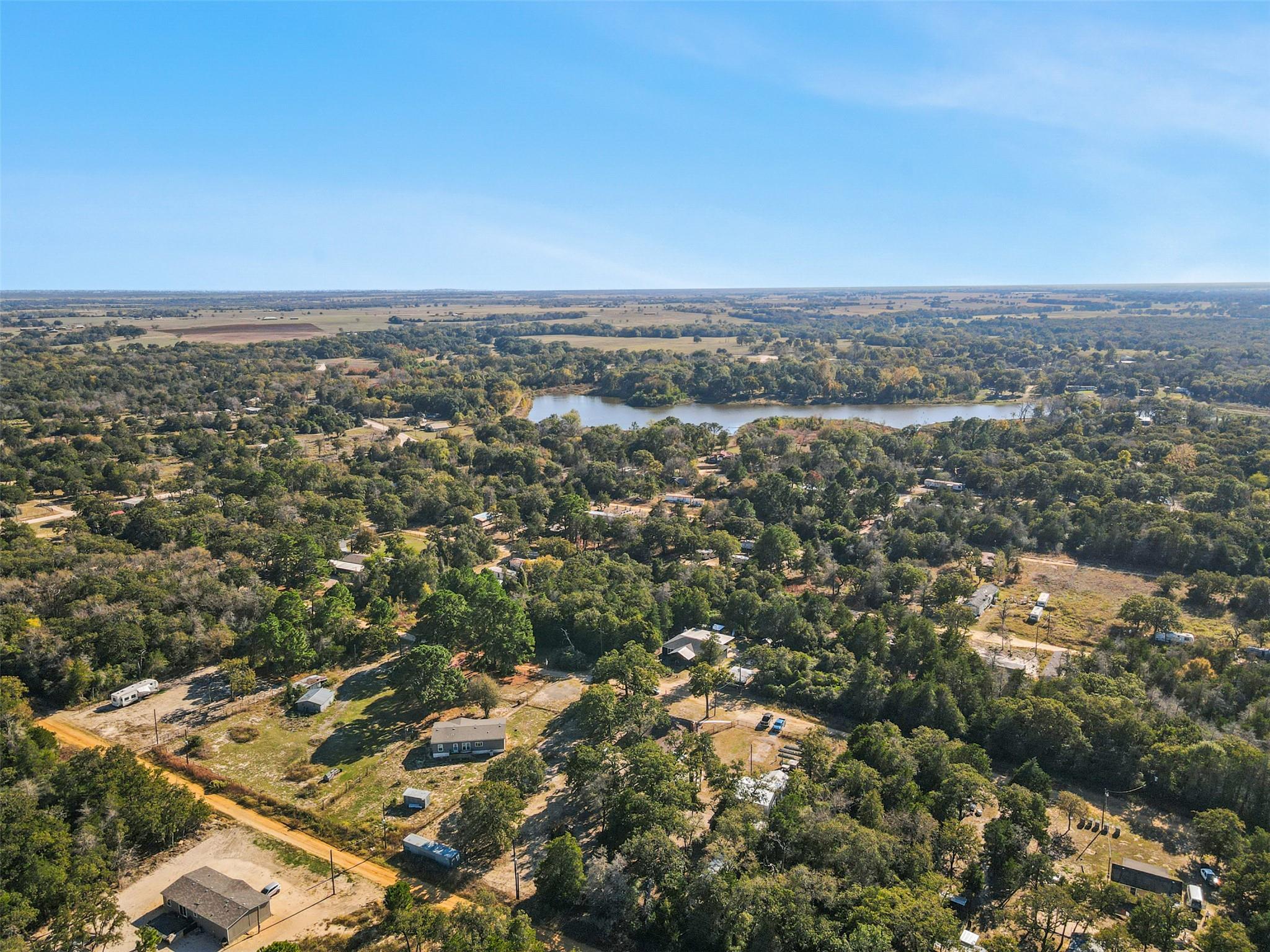 316 Holly Dr, Caldwell, TX 77836