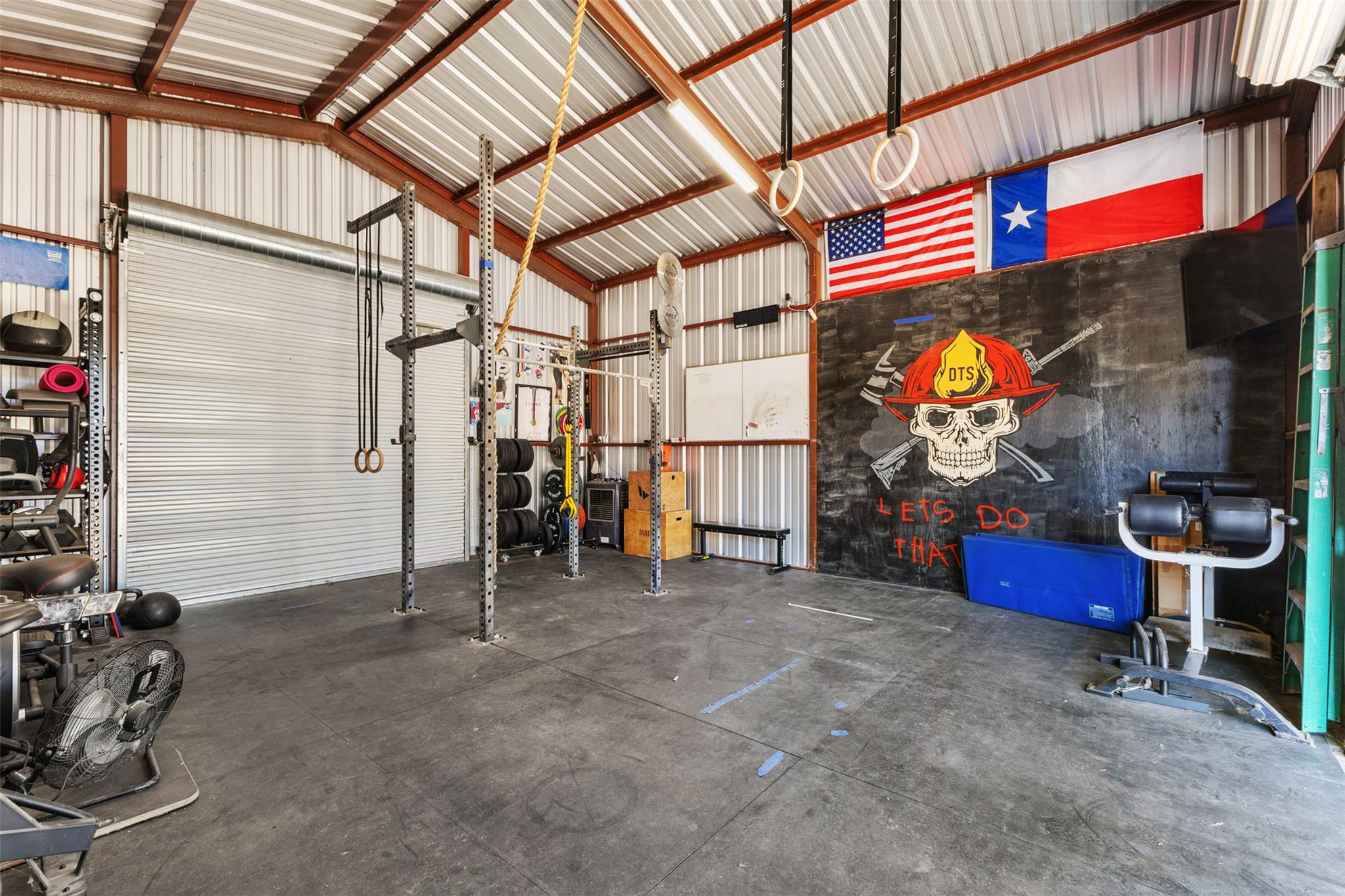 316 Holly Dr, Caldwell, TX 77836