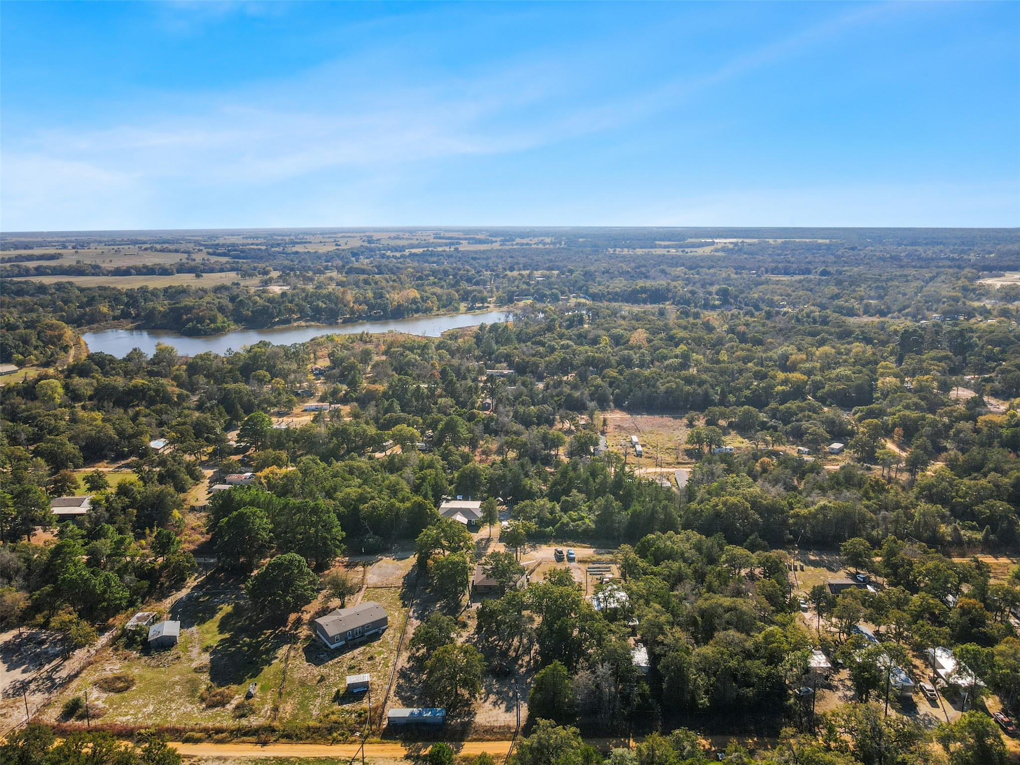 316 Holly Dr, Caldwell, TX 77836