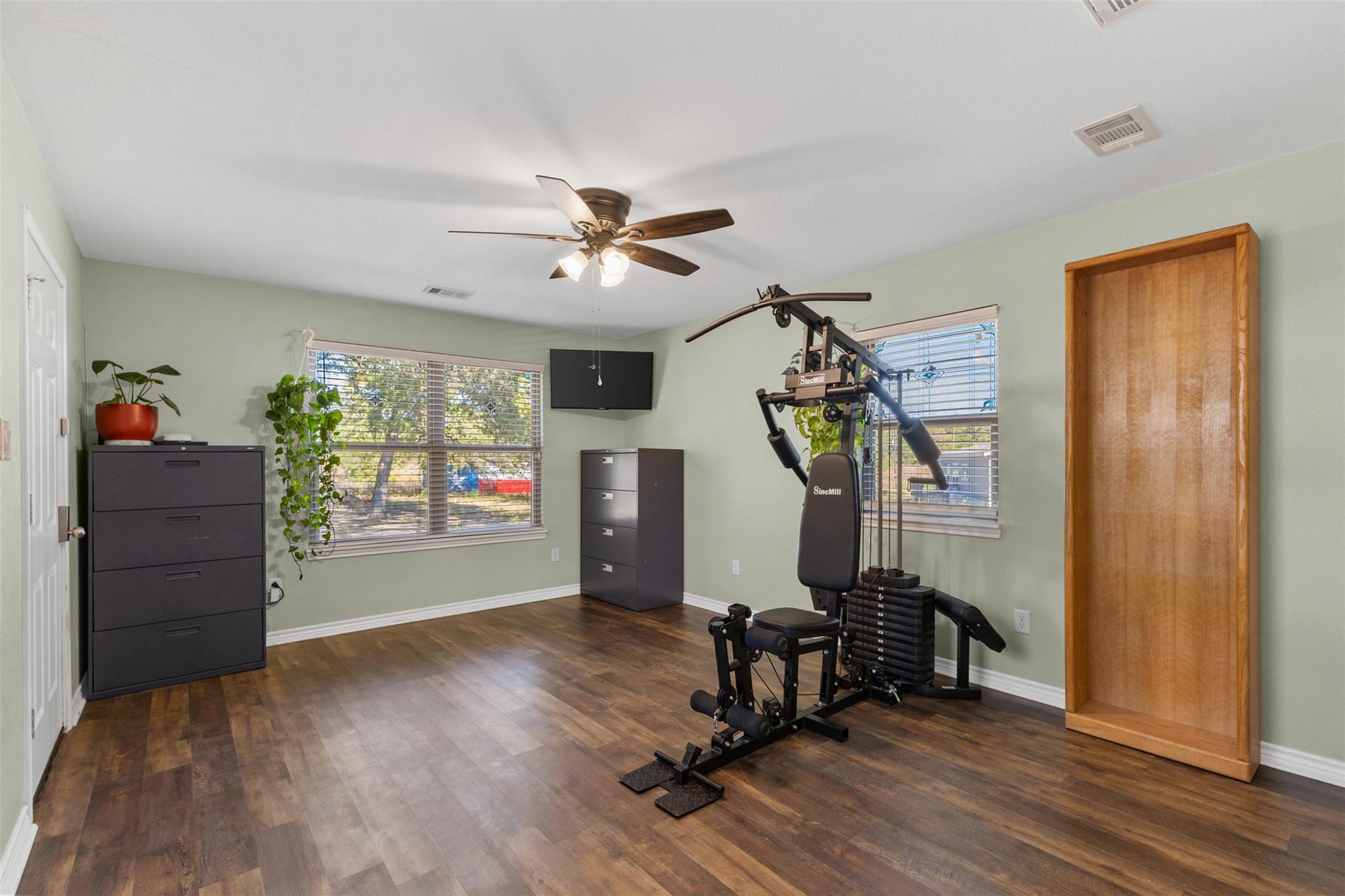 316 Holly Dr, Caldwell, TX 77836