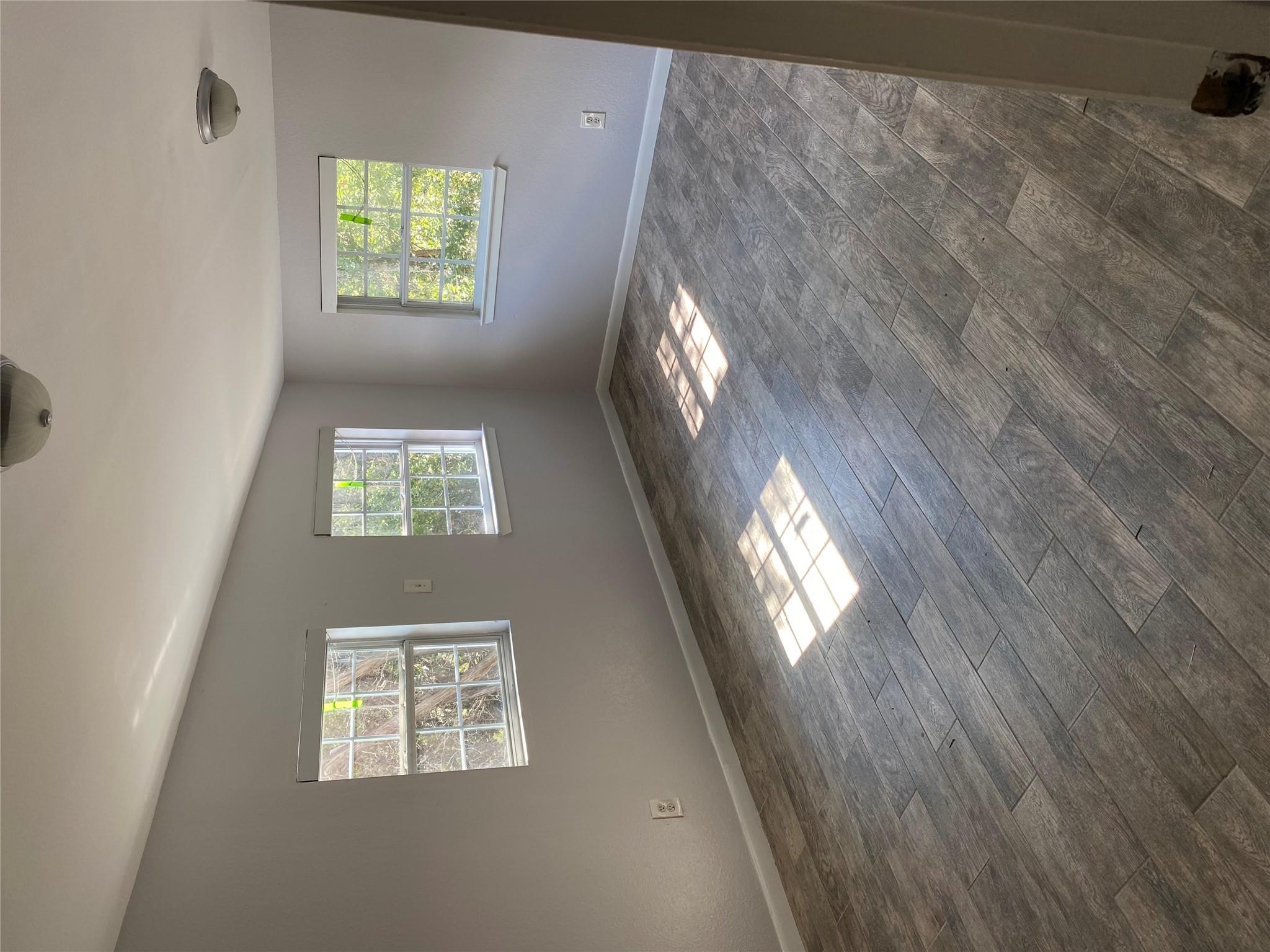 19050 W FM150 # 1, Driftwood, TX 78619