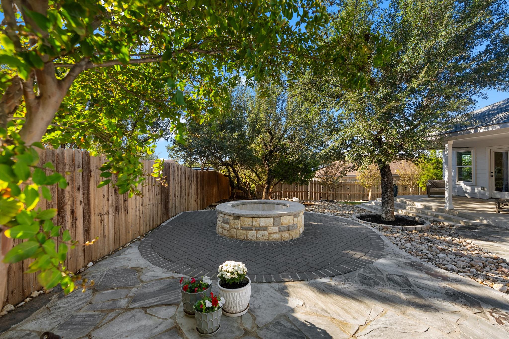 3005 Newton Dr, Lago Vista, TX 78645