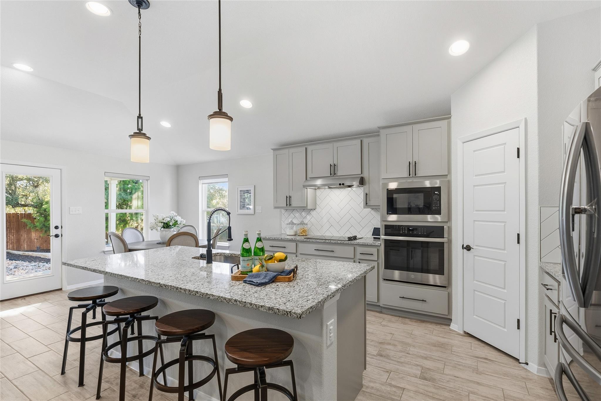 3005 Newton Dr, Lago Vista, TX 78645