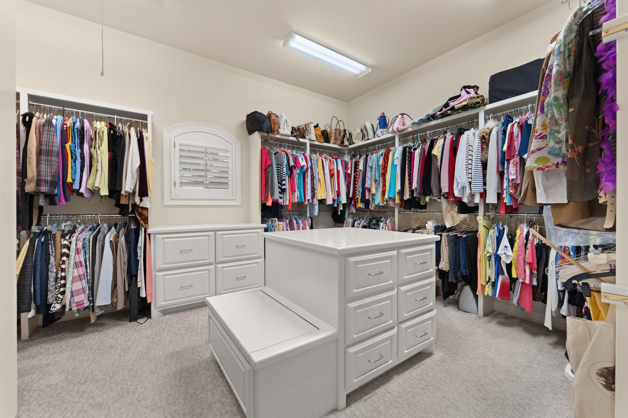 201 BELLA CIMA Dr, Austin, TX 78734