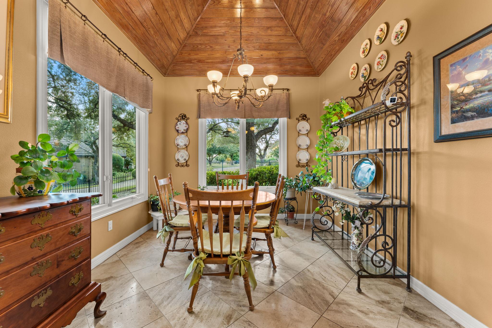 201 BELLA CIMA Dr, Austin, TX 78734