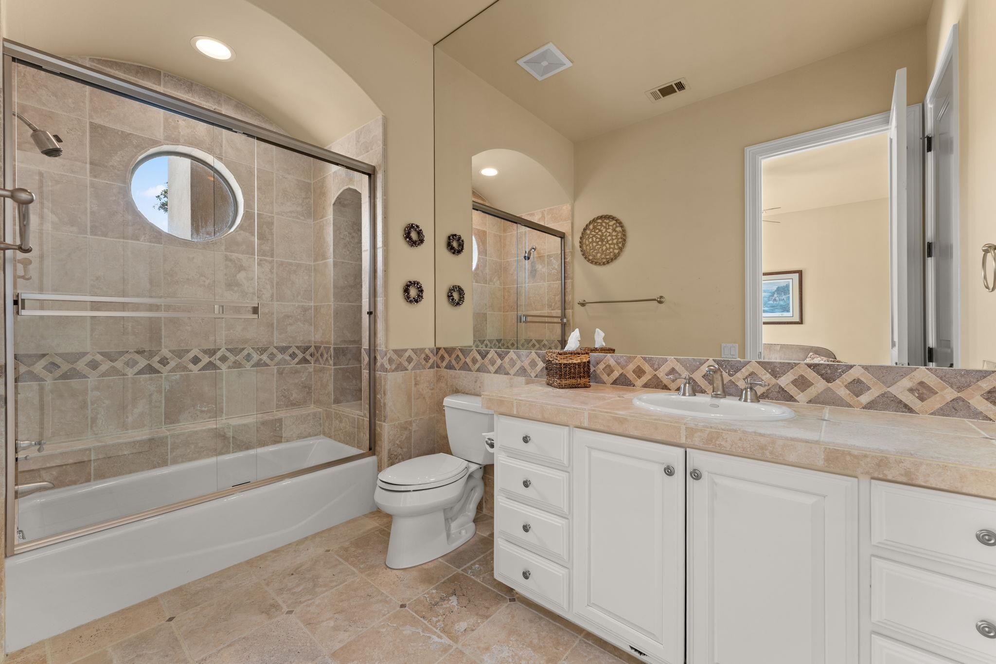 201 BELLA CIMA Dr, Austin, TX 78734