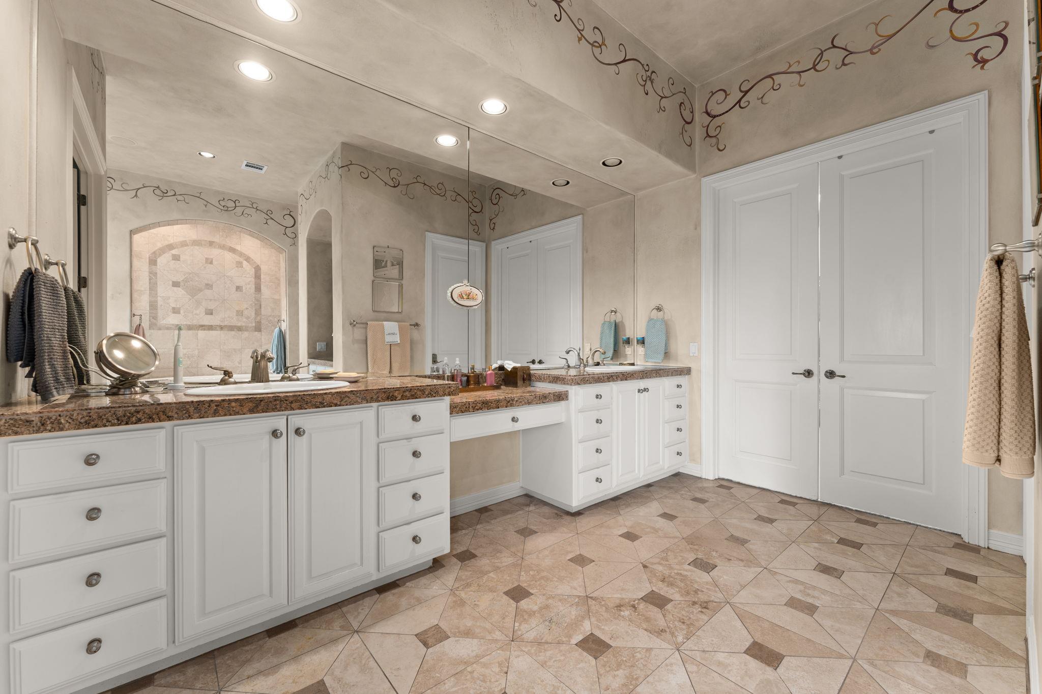 201 BELLA CIMA Dr, Austin, TX 78734