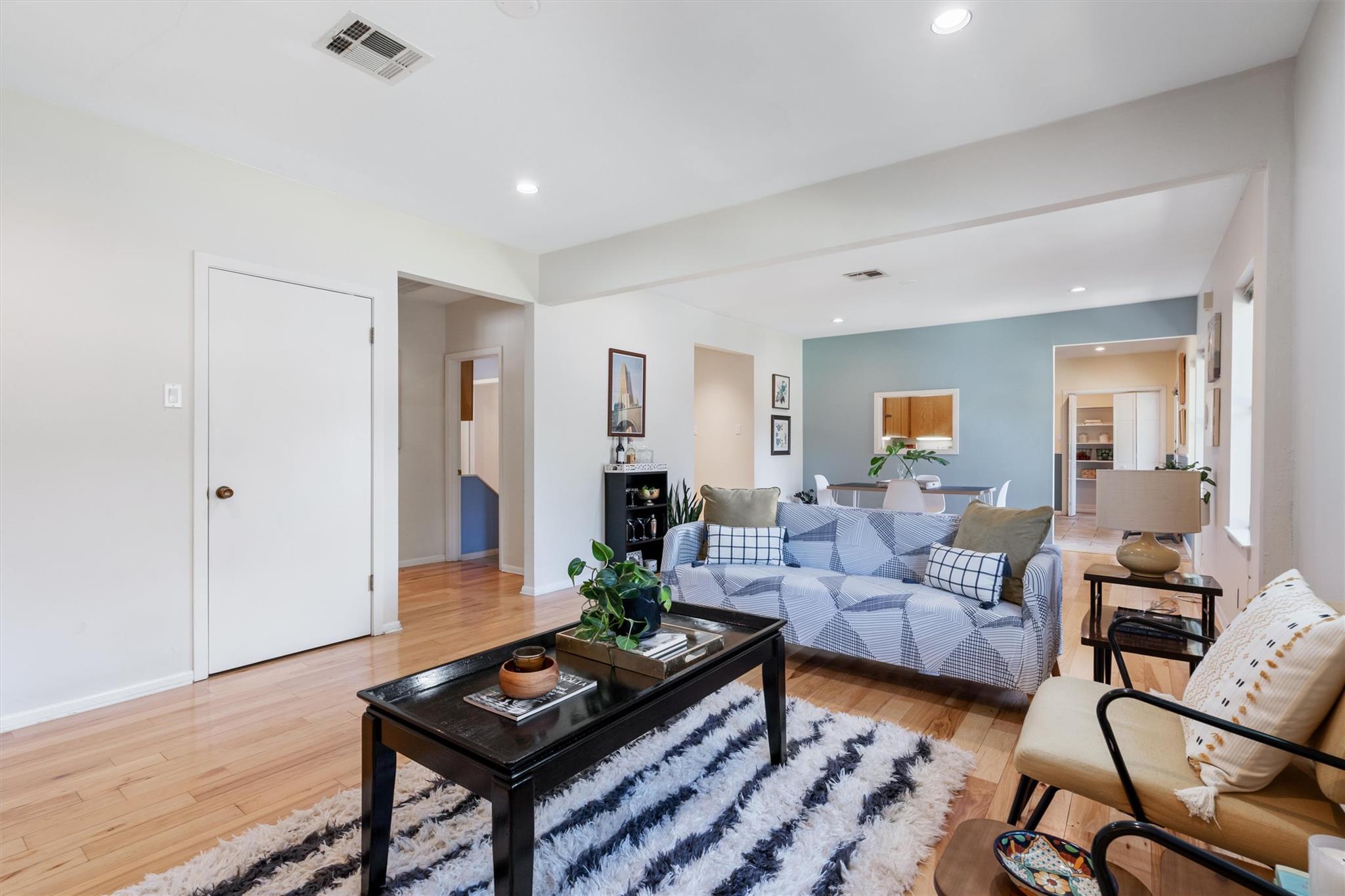 2116 Glendale Pl, Austin, TX 78704