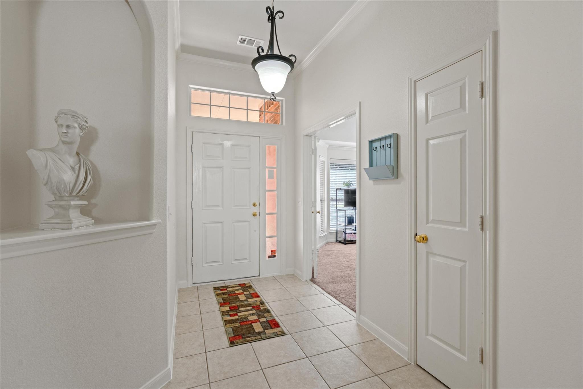 10612 Lord Derby Dr, Austin, TX 78748