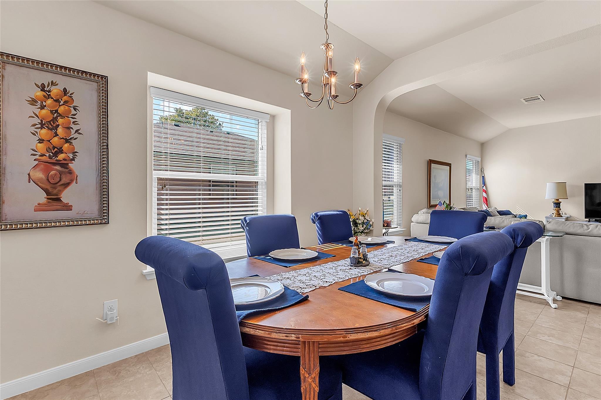 206 Linden Ln, San Marcos, TX 78666