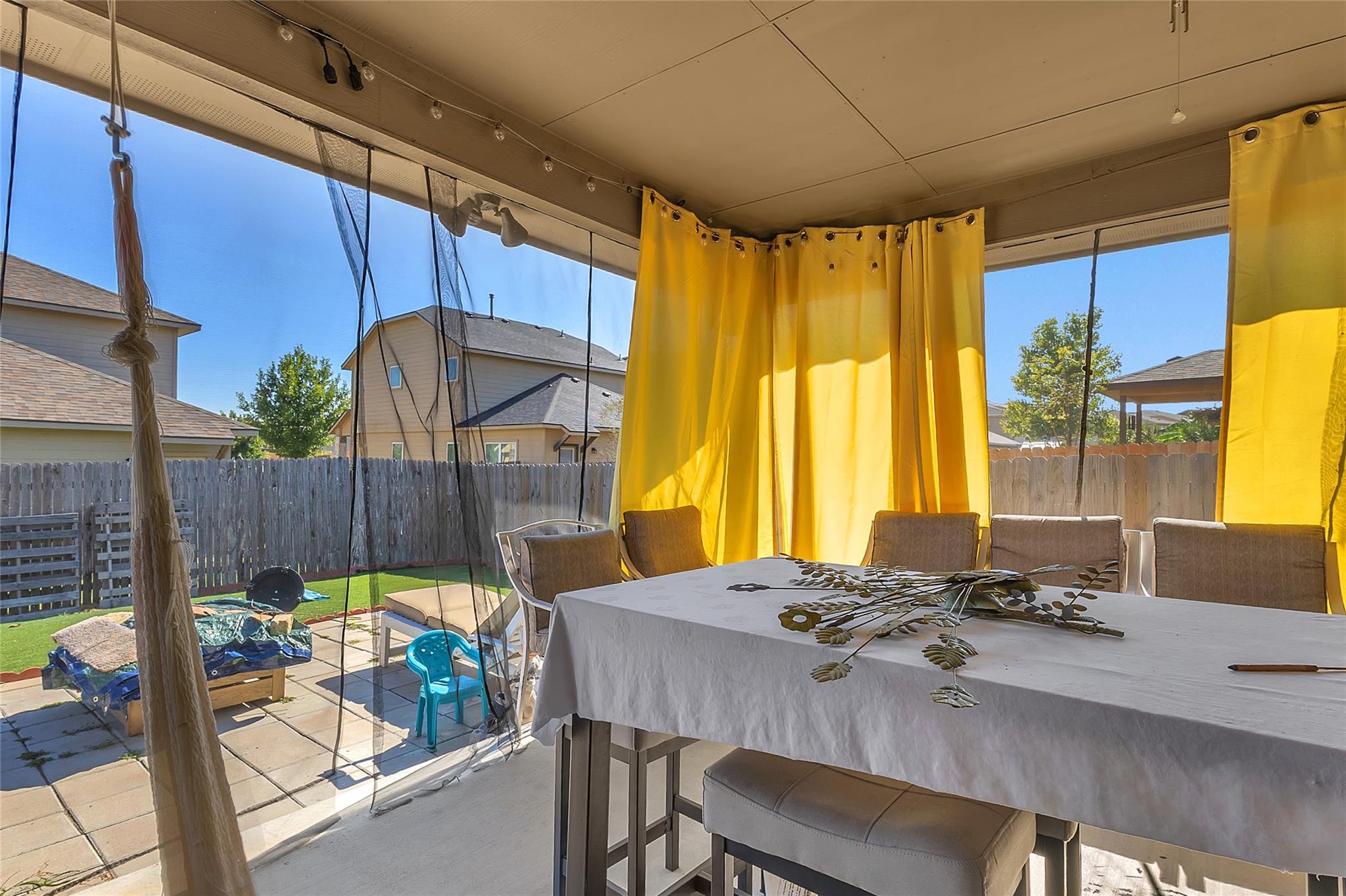 206 Linden Ln, San Marcos, TX 78666