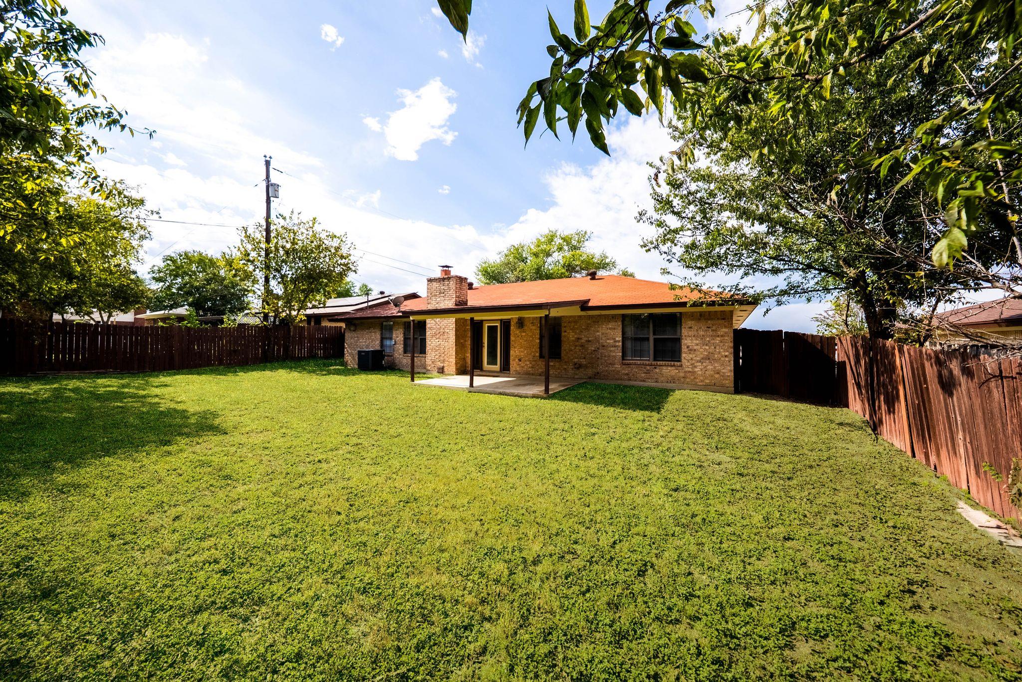 2710 Grasslands Dr, Killeen, TX 76549