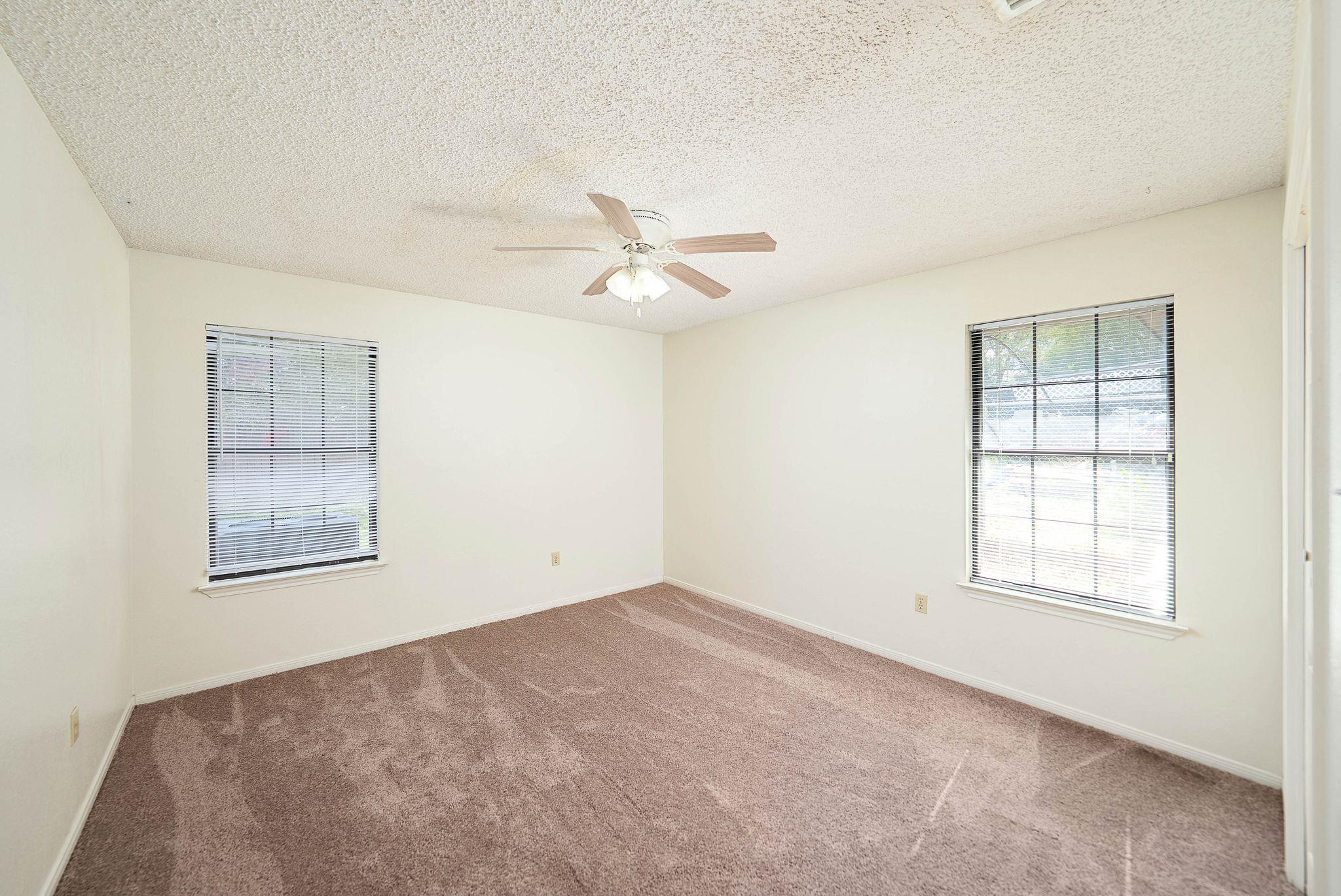 2710 Grasslands Dr, Killeen, TX 76549