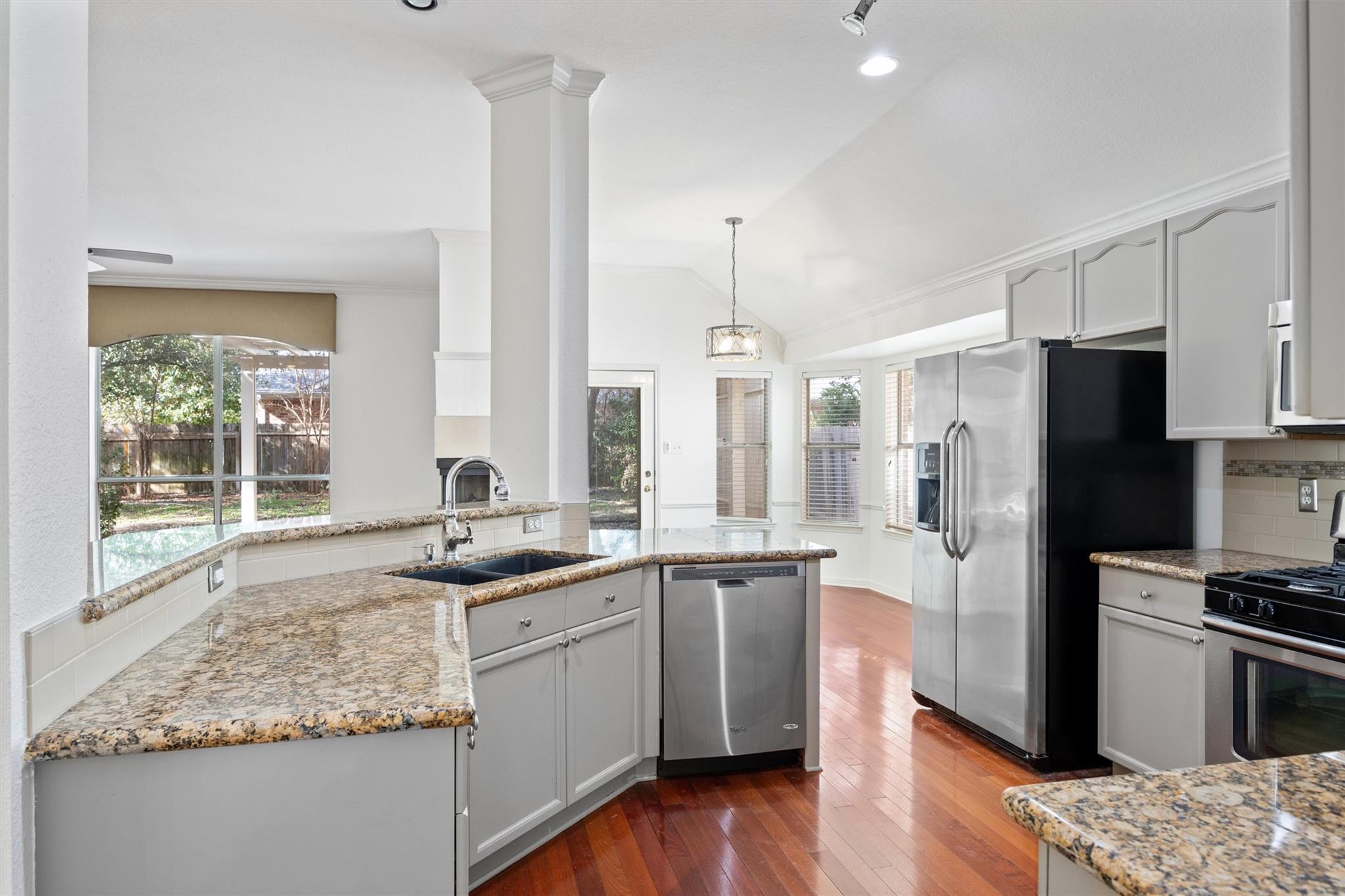 7124 Quimper Ln, Austin, TX 78749