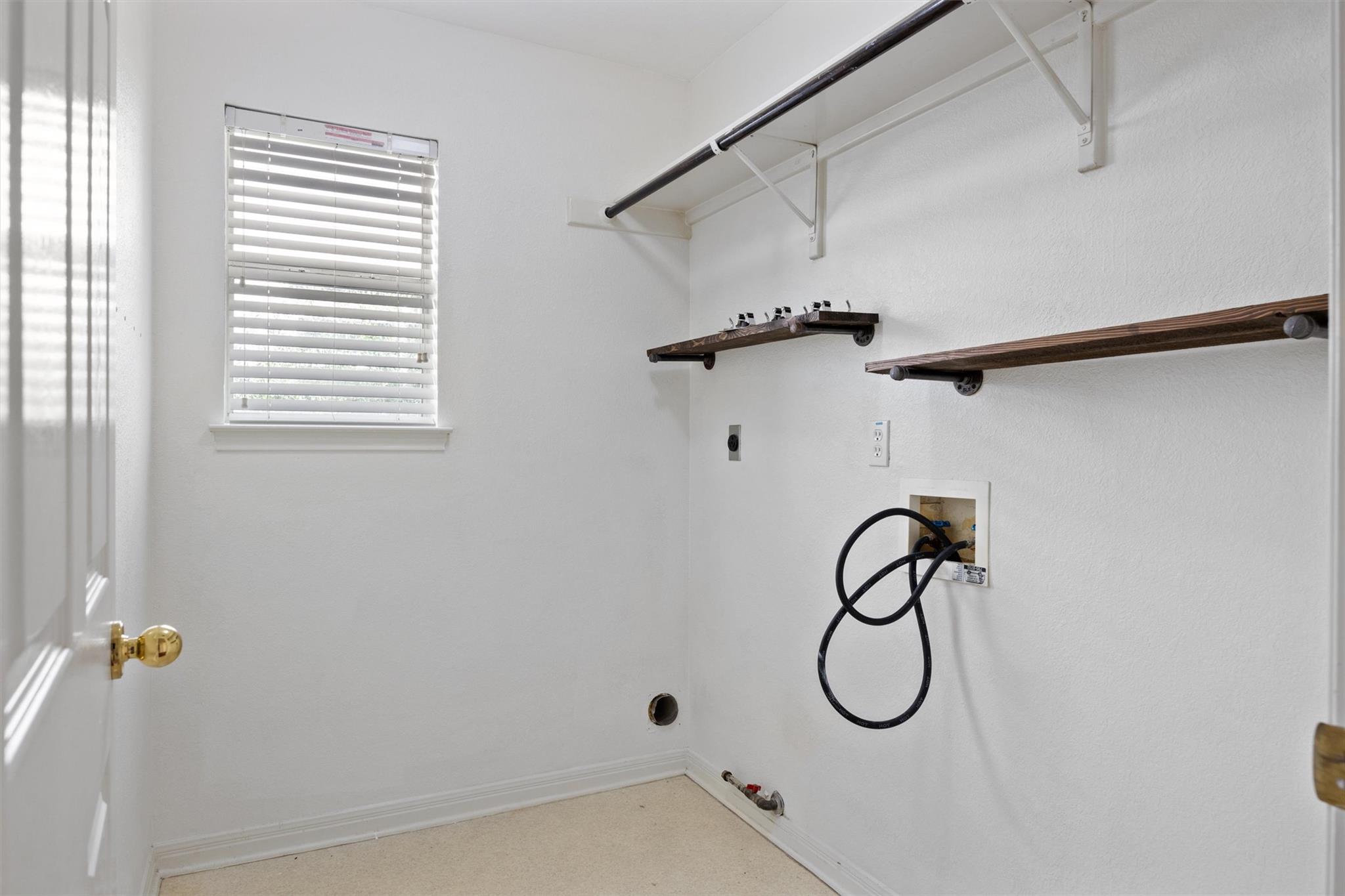 7124 Quimper Ln, Austin, TX 78749