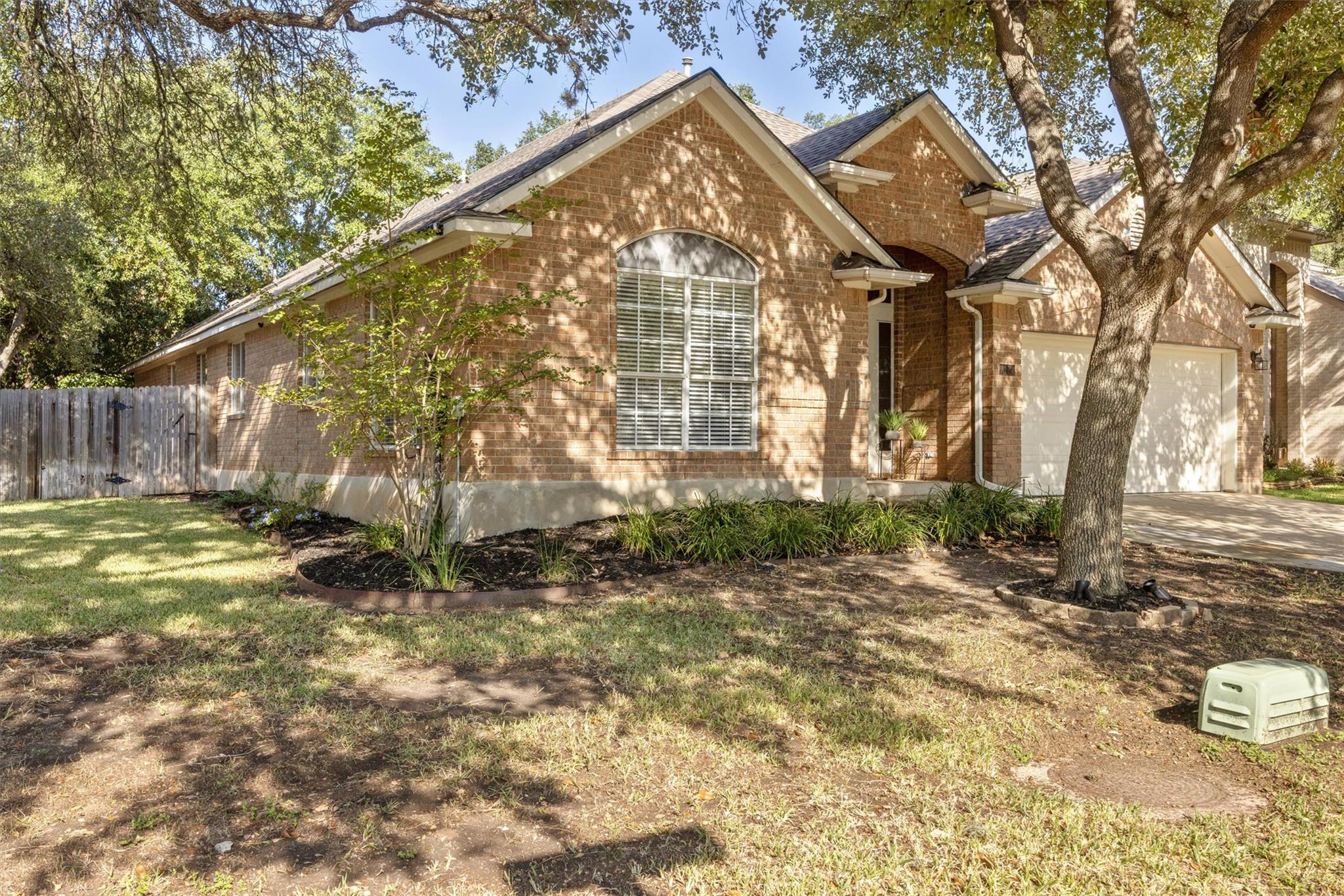 7124 Quimper Ln, Austin, TX 78749