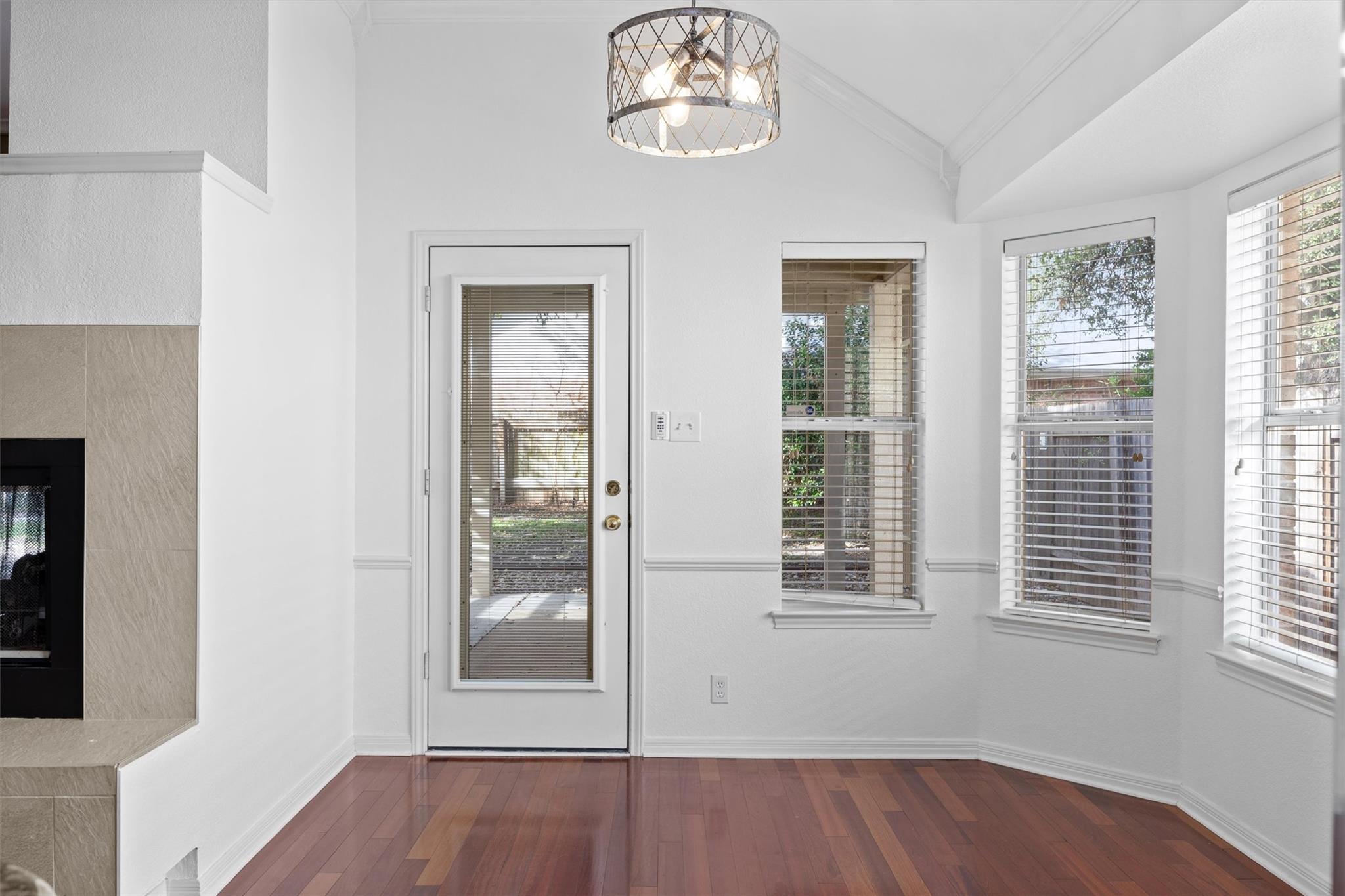 7124 Quimper Ln, Austin, TX 78749