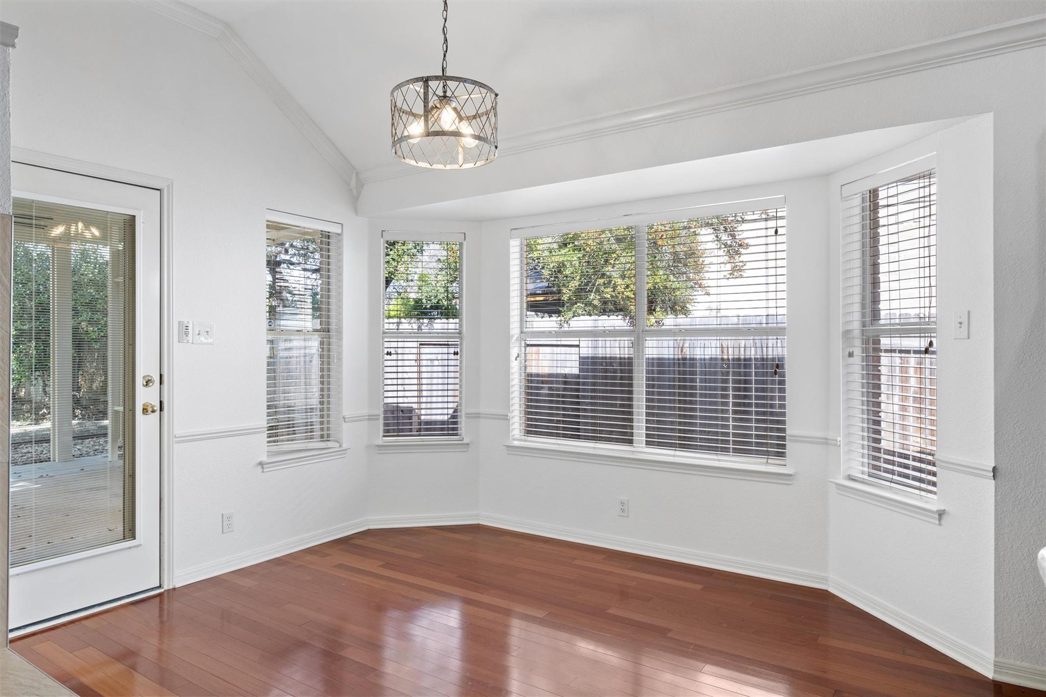 7124 Quimper Ln, Austin, TX 78749