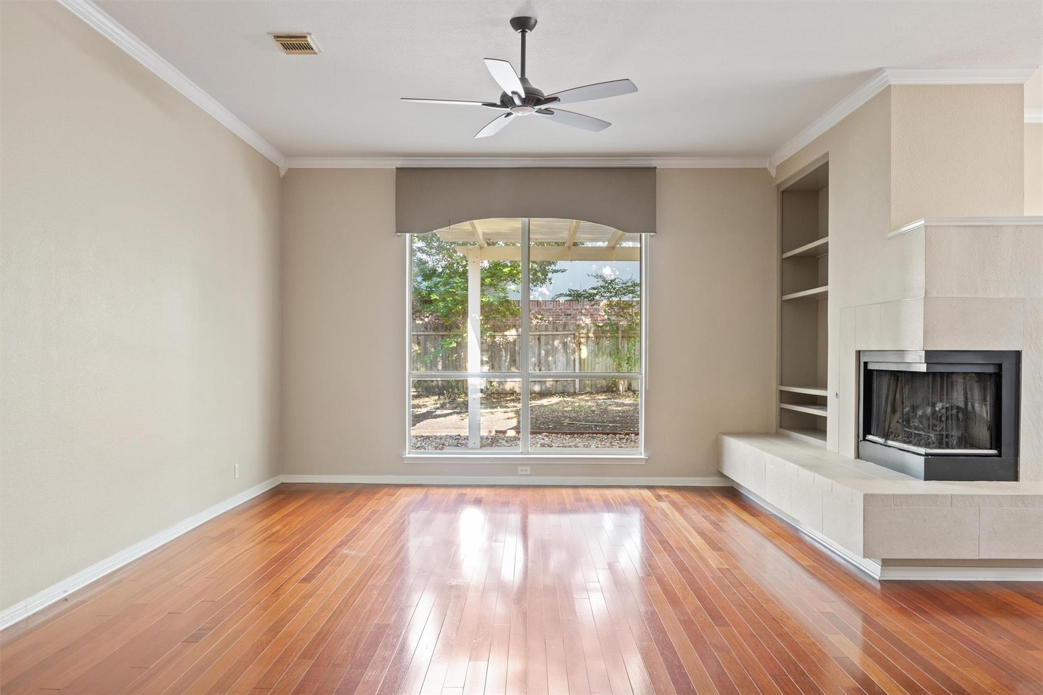 7124 Quimper Ln, Austin, TX 78749