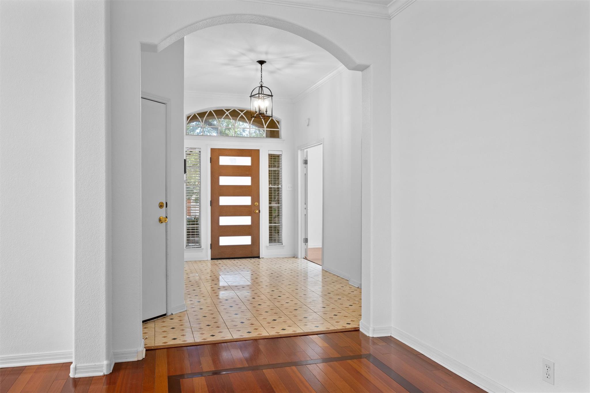 7124 Quimper Ln, Austin, TX 78749