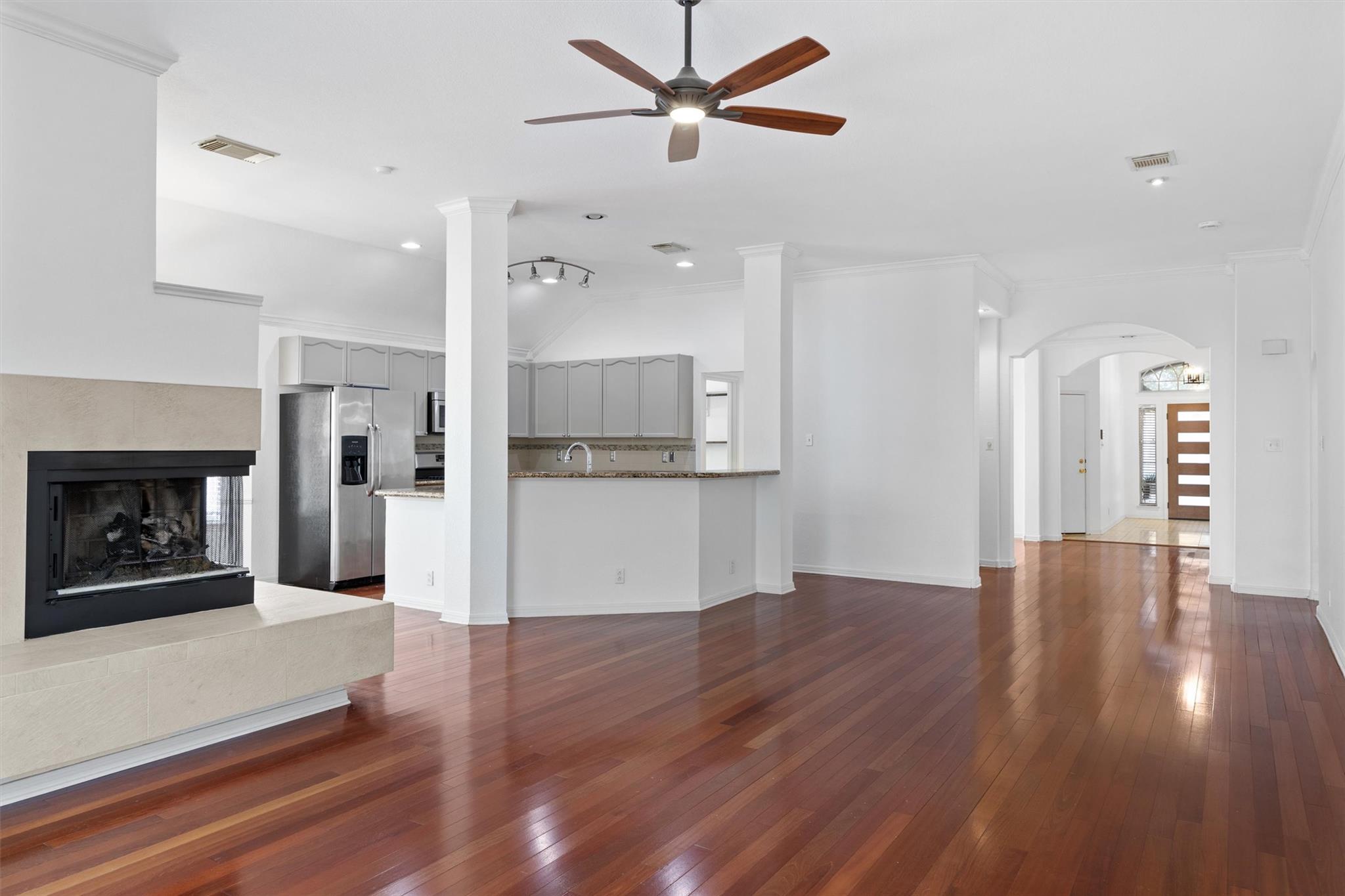 7124 Quimper Ln, Austin, TX 78749