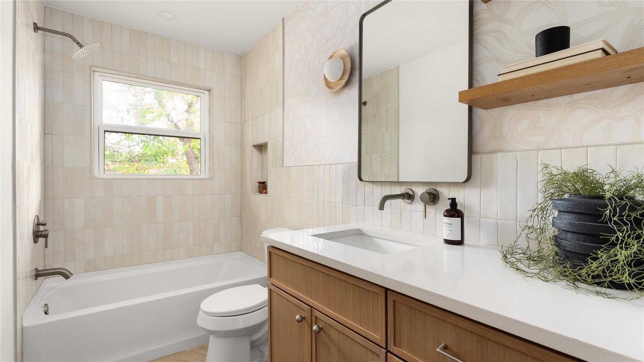 5504 Mapleleaf Dr, Austin, TX 78723