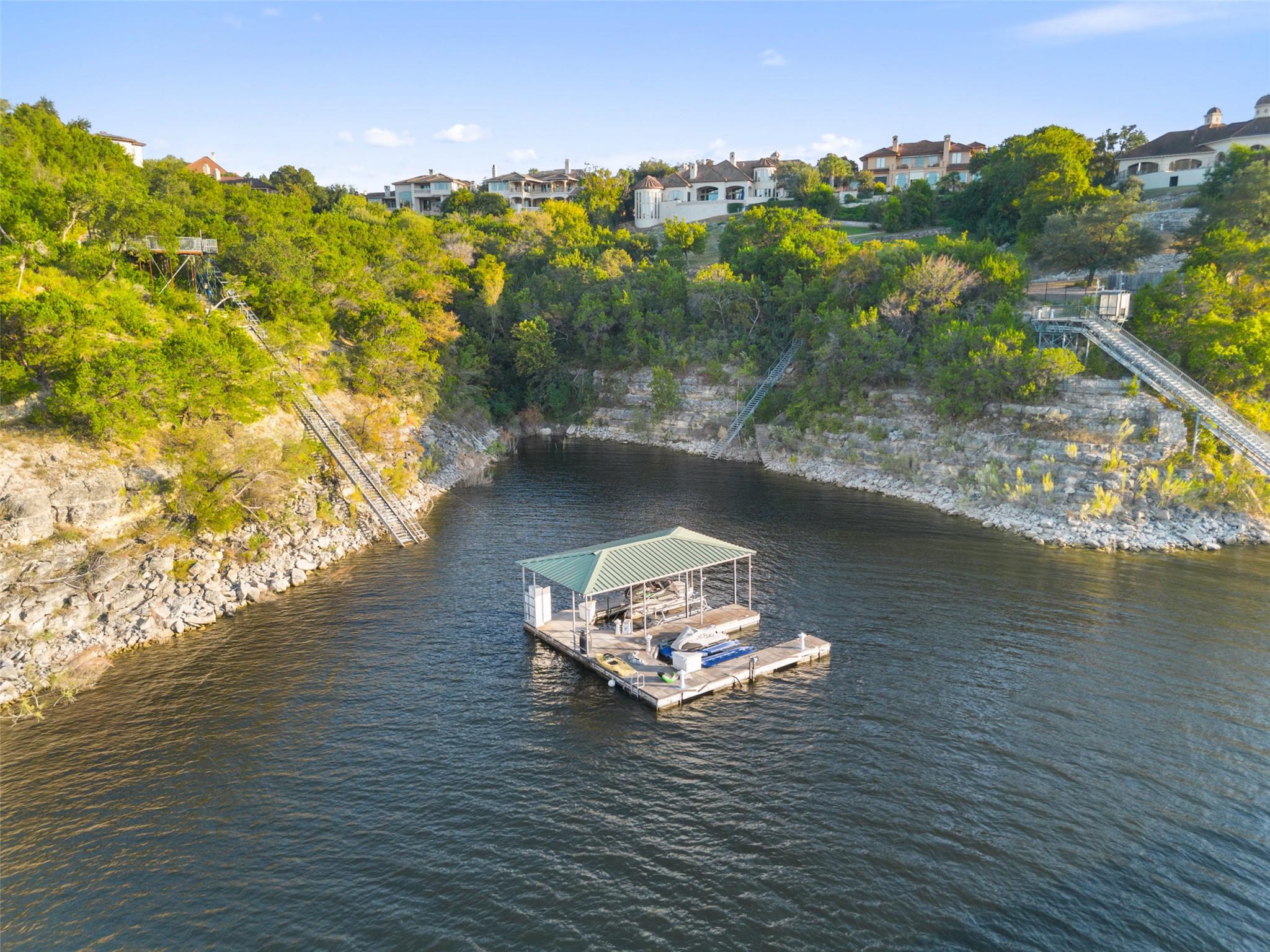 203 Bella Riva Dr, Austin, TX 78734