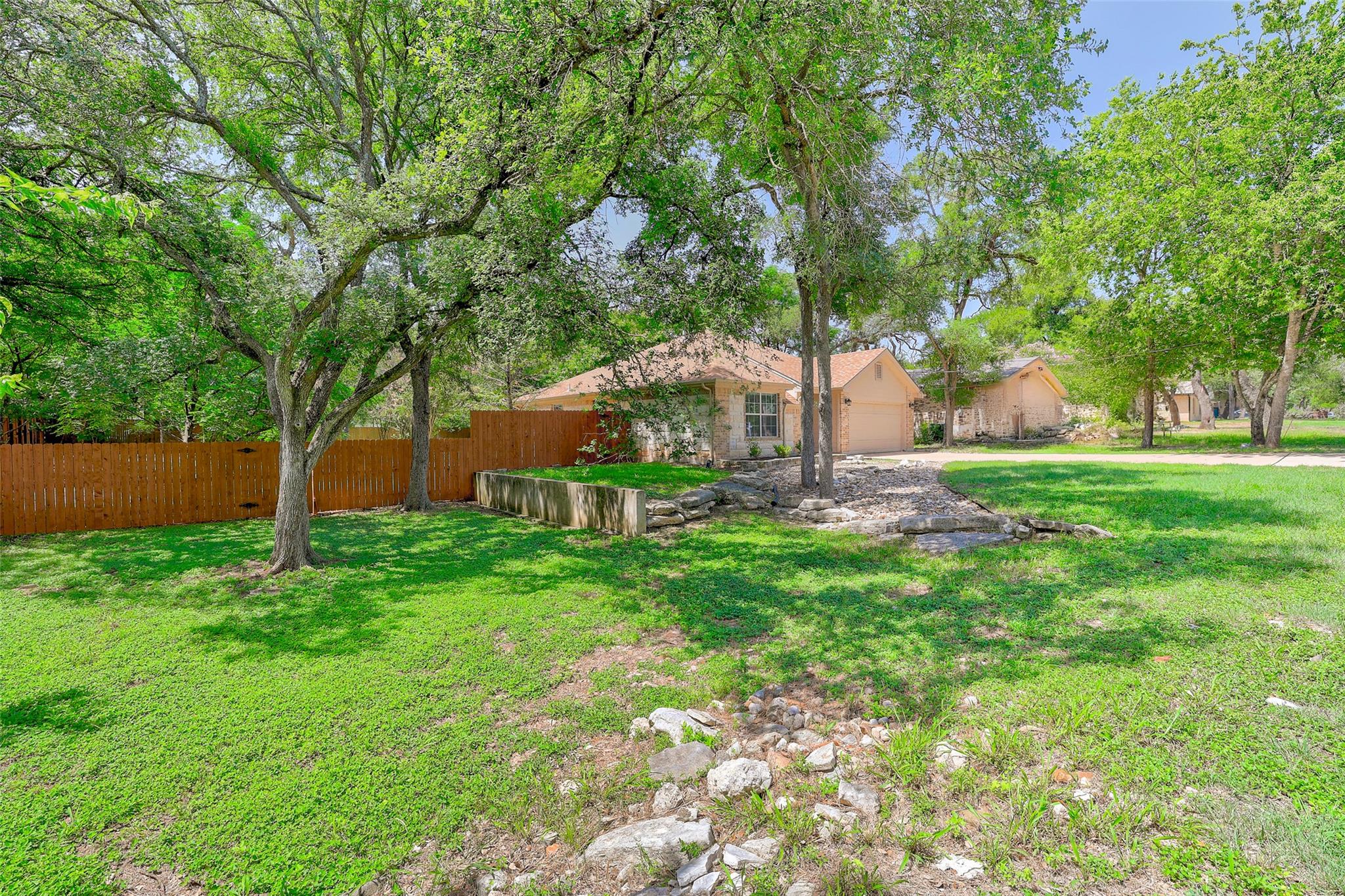 1106 Serenada Dr, Georgetown, TX 78628