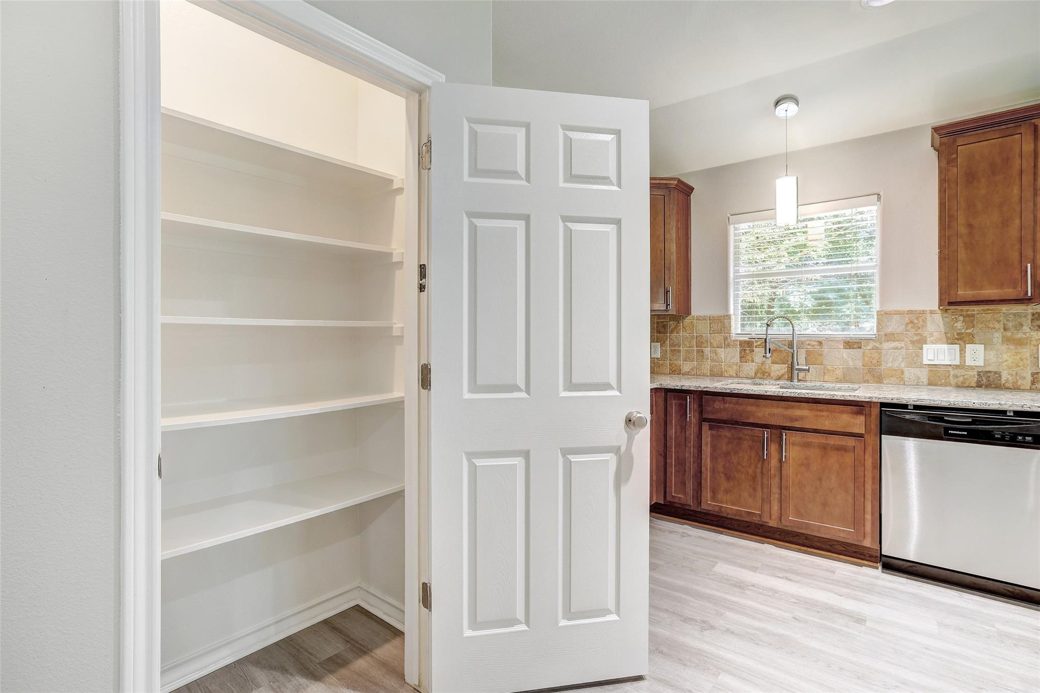 1106 Serenada Dr, Georgetown, TX 78628