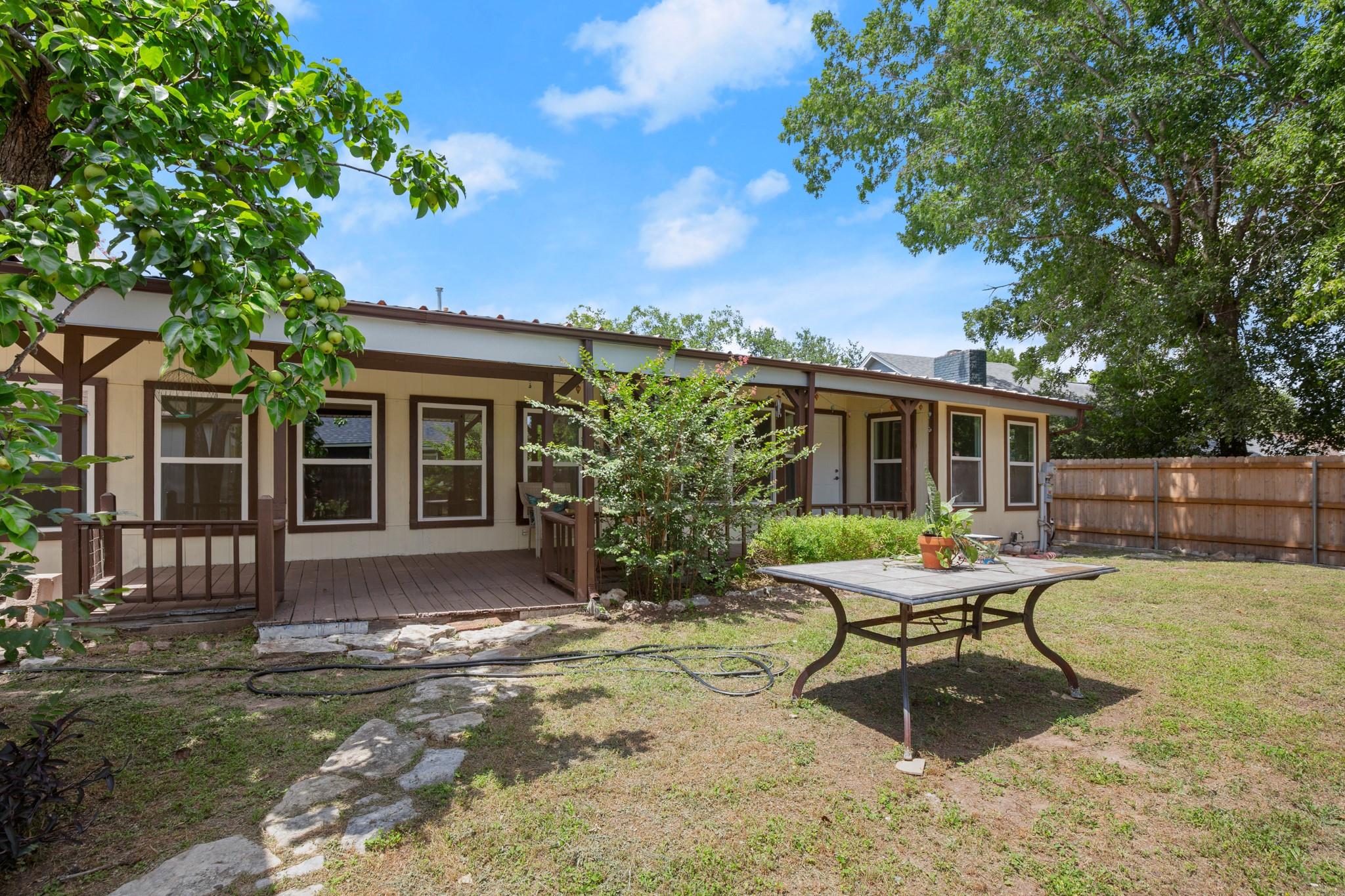 2109 Brandywine Ln, Austin, TX 78727