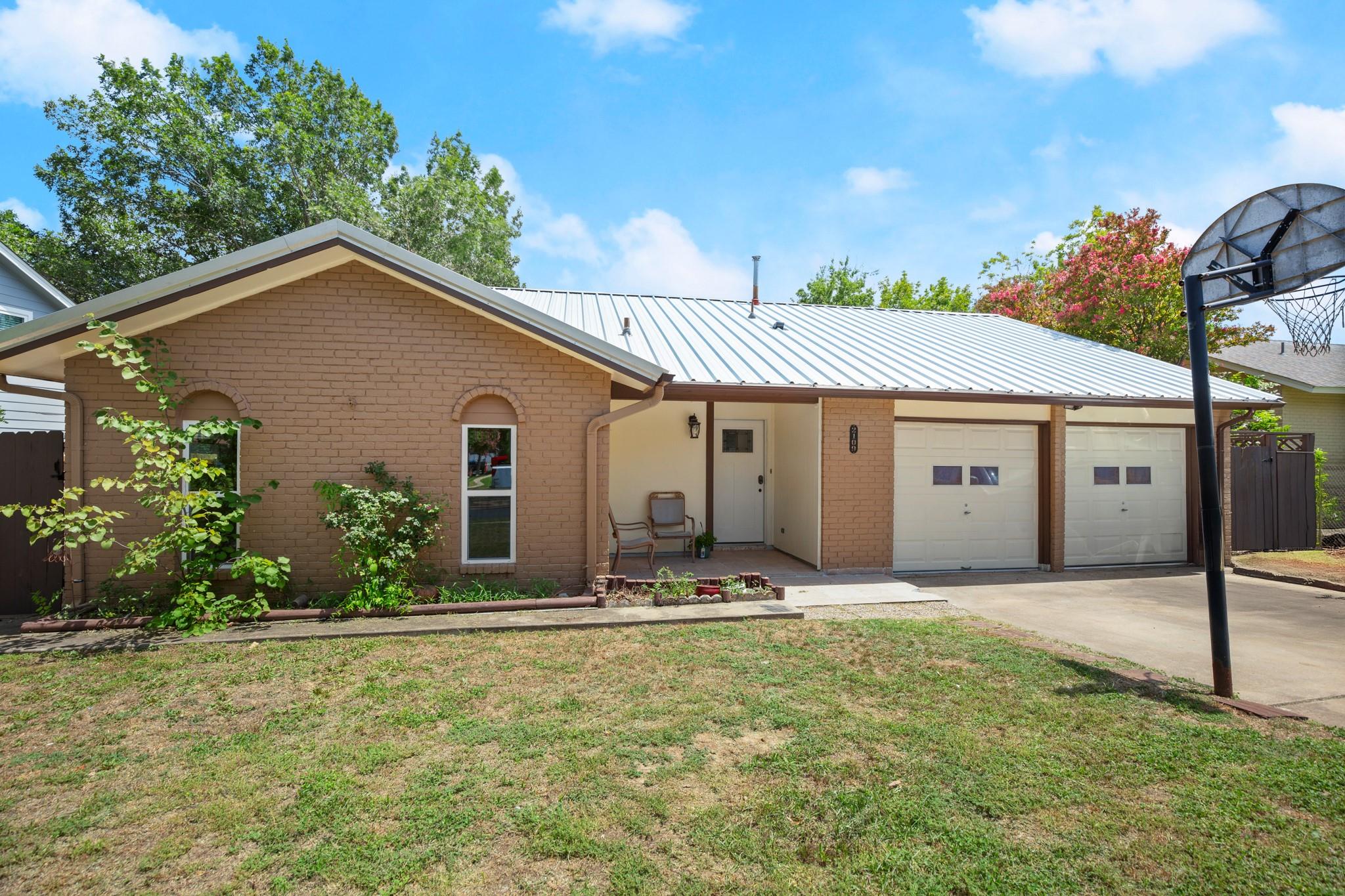 2109 Brandywine Ln, Austin, TX 78727