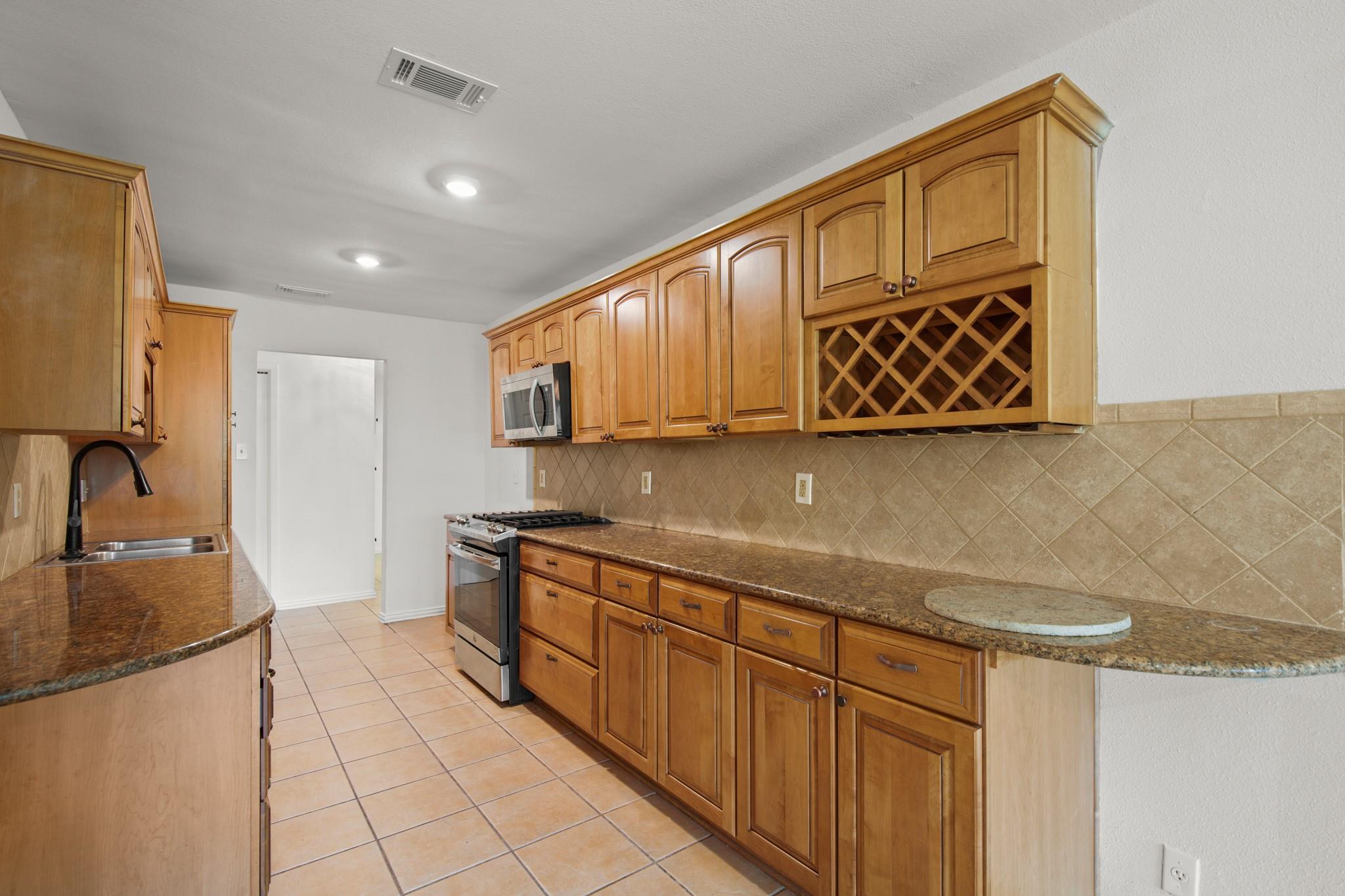 2109 Brandywine Ln, Austin, TX 78727