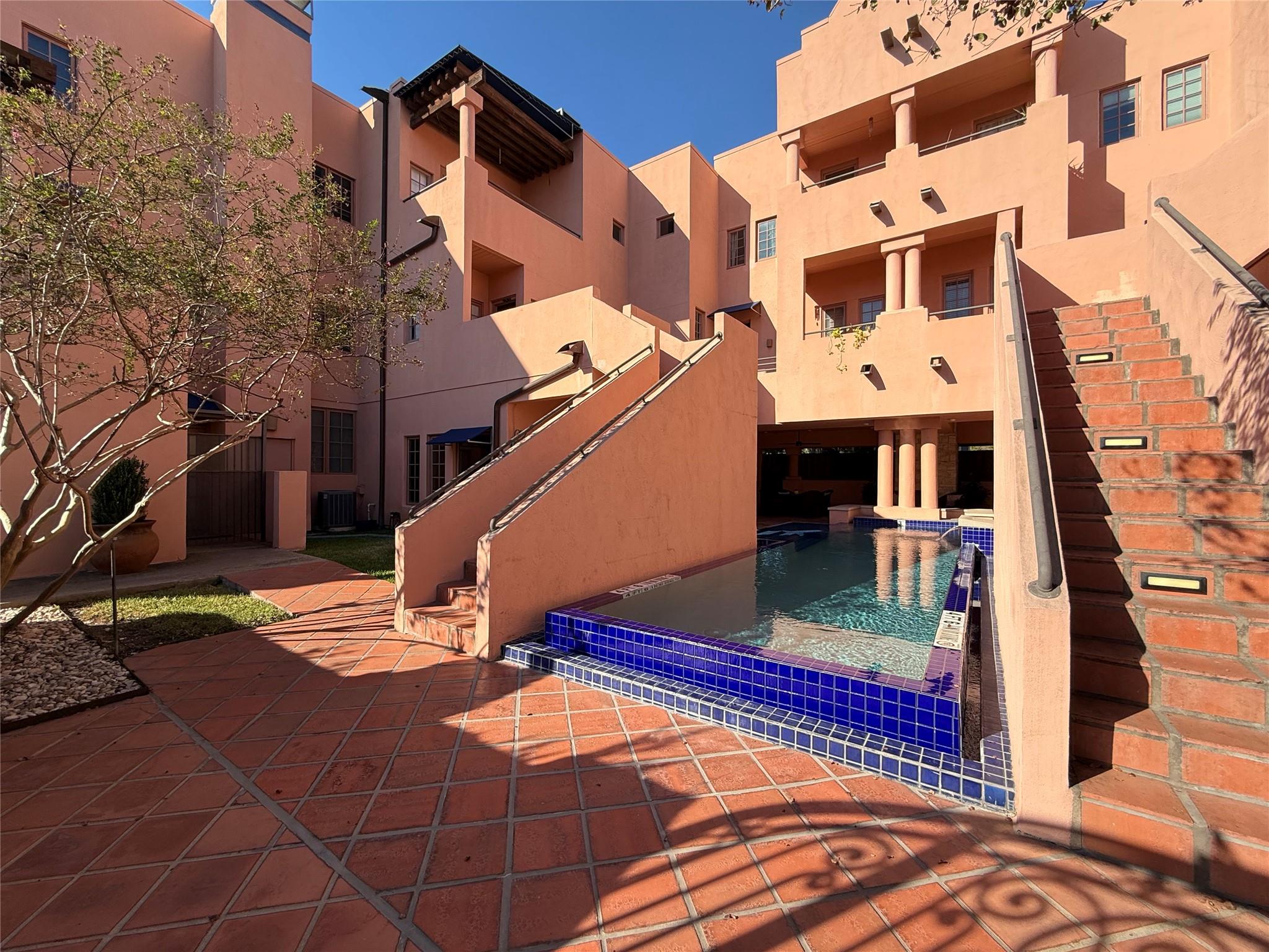 1506 W 13th St # 1, Austin, TX 78703