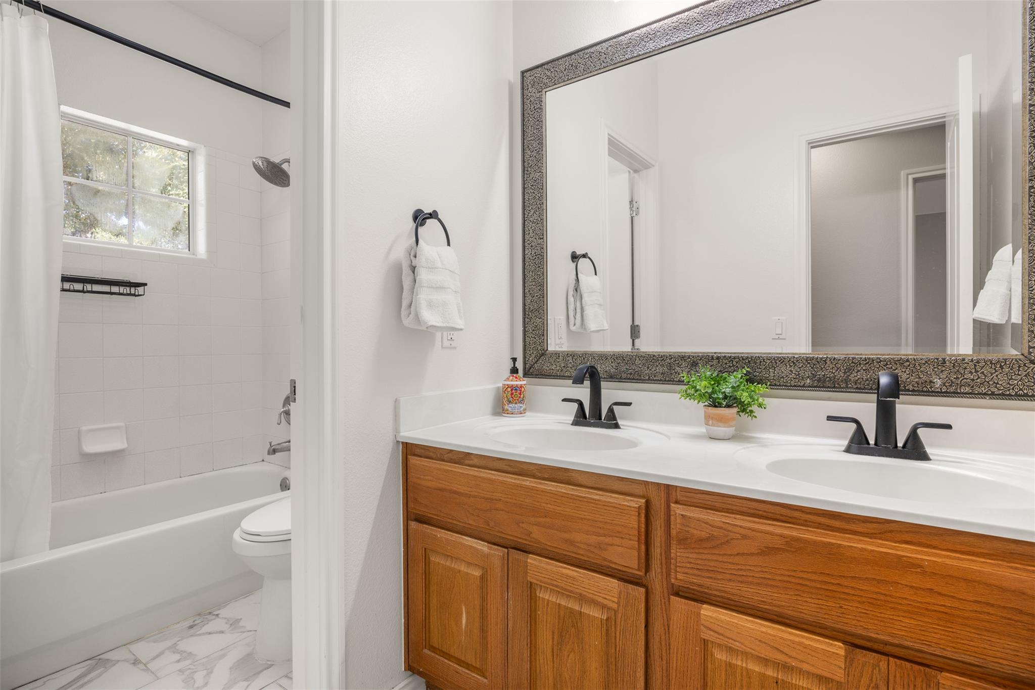 140 Stratton Ct, Austin, TX 78737