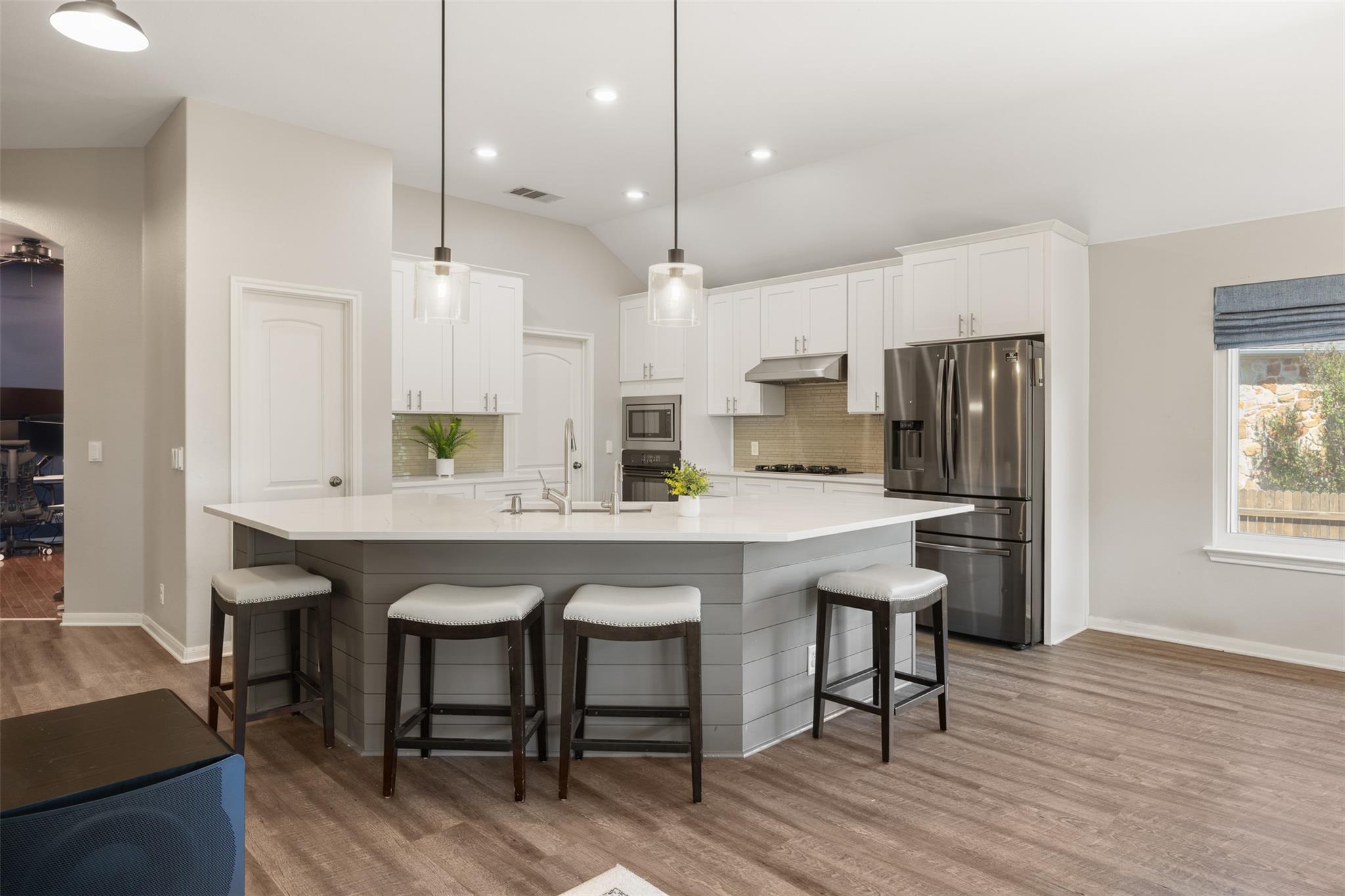 140 Stratton Ct, Austin, TX 78737