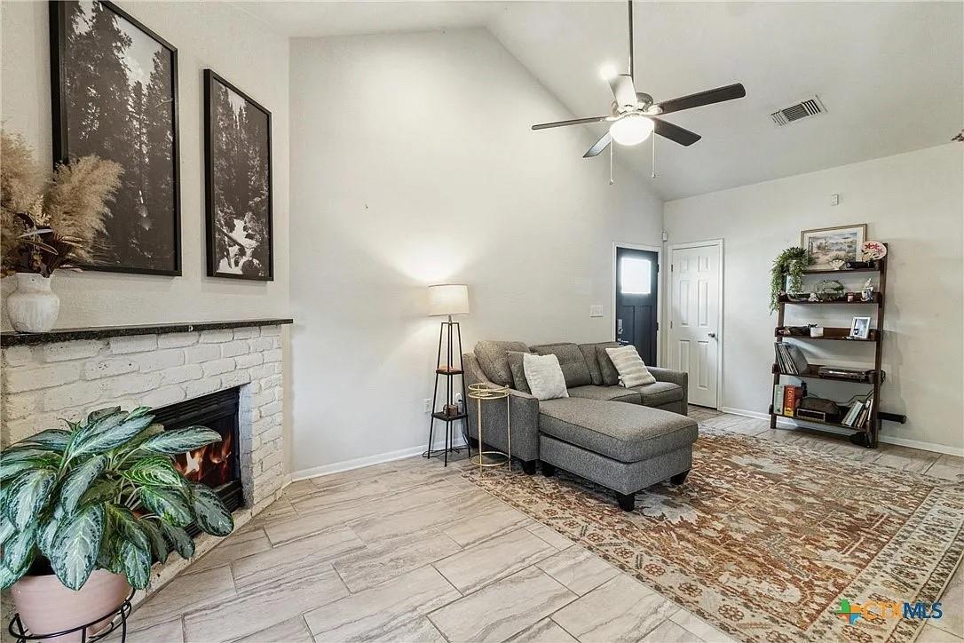 313 Quarry St, San Marcos, TX 78666