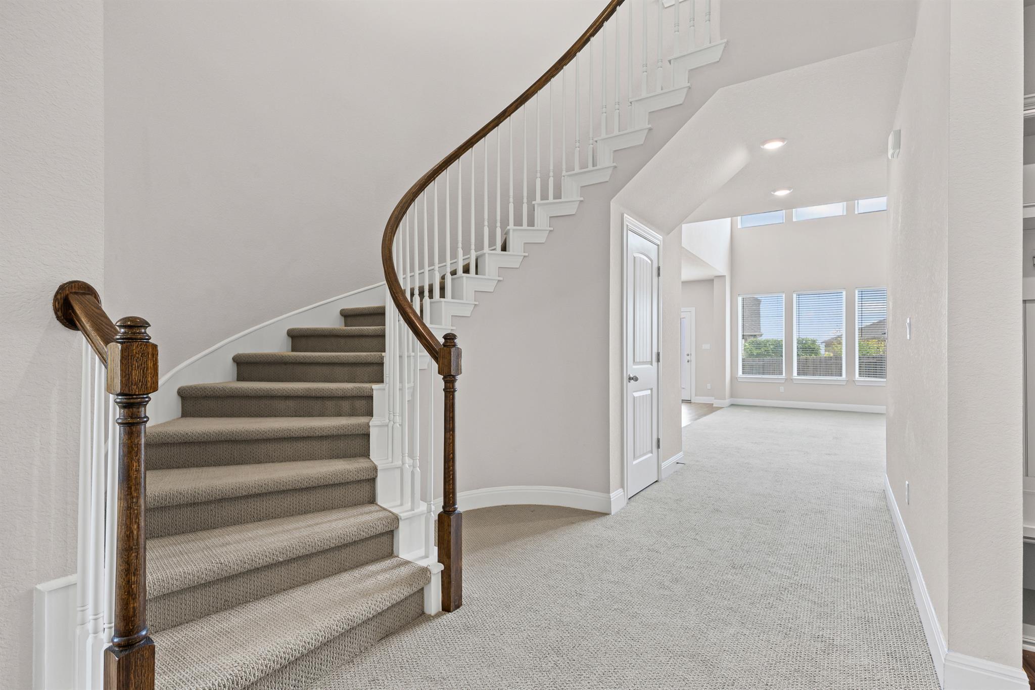 187 Glass Mountains Way, Dripping Springs, TX 78620