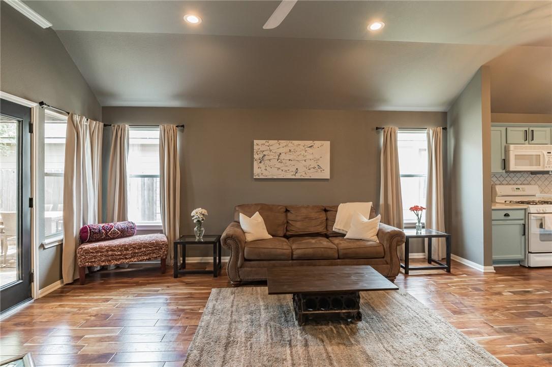 403 Rosedale Blvd, Georgetown, TX 78628