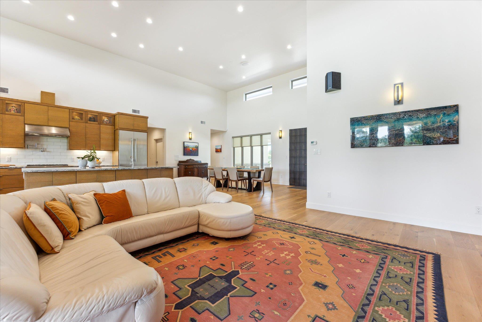 405 Spicewood Trails Dr, Spicewood, TX 78669