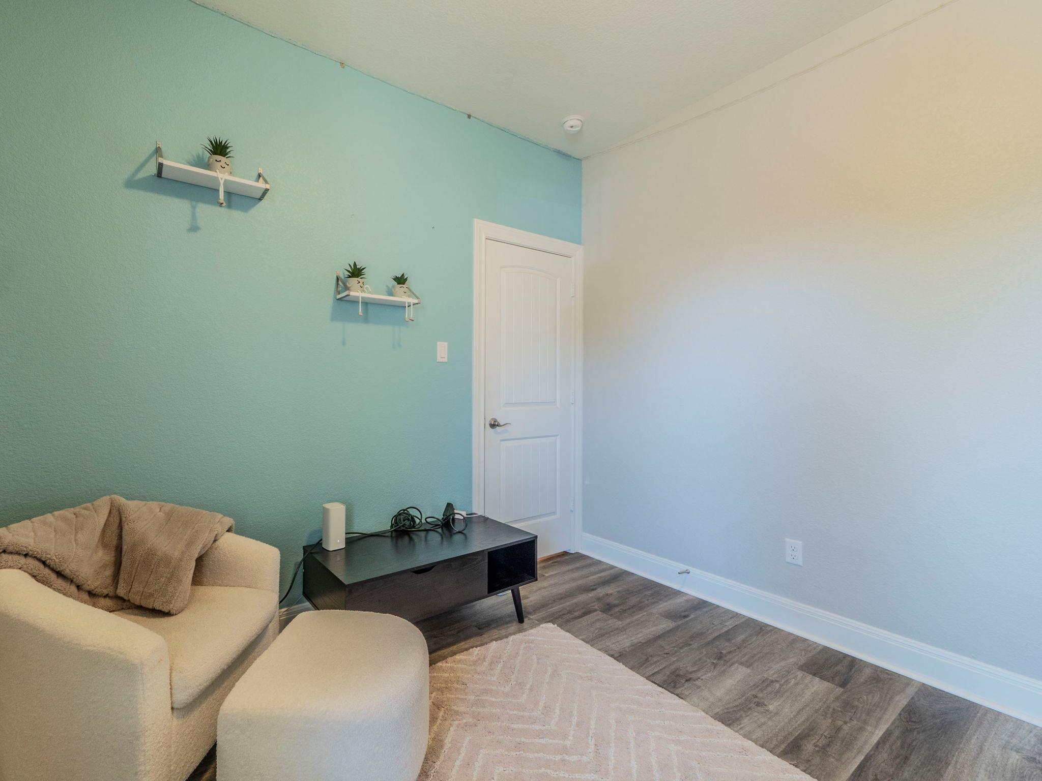 109 Holstein St # 107, Hutto, TX 78634