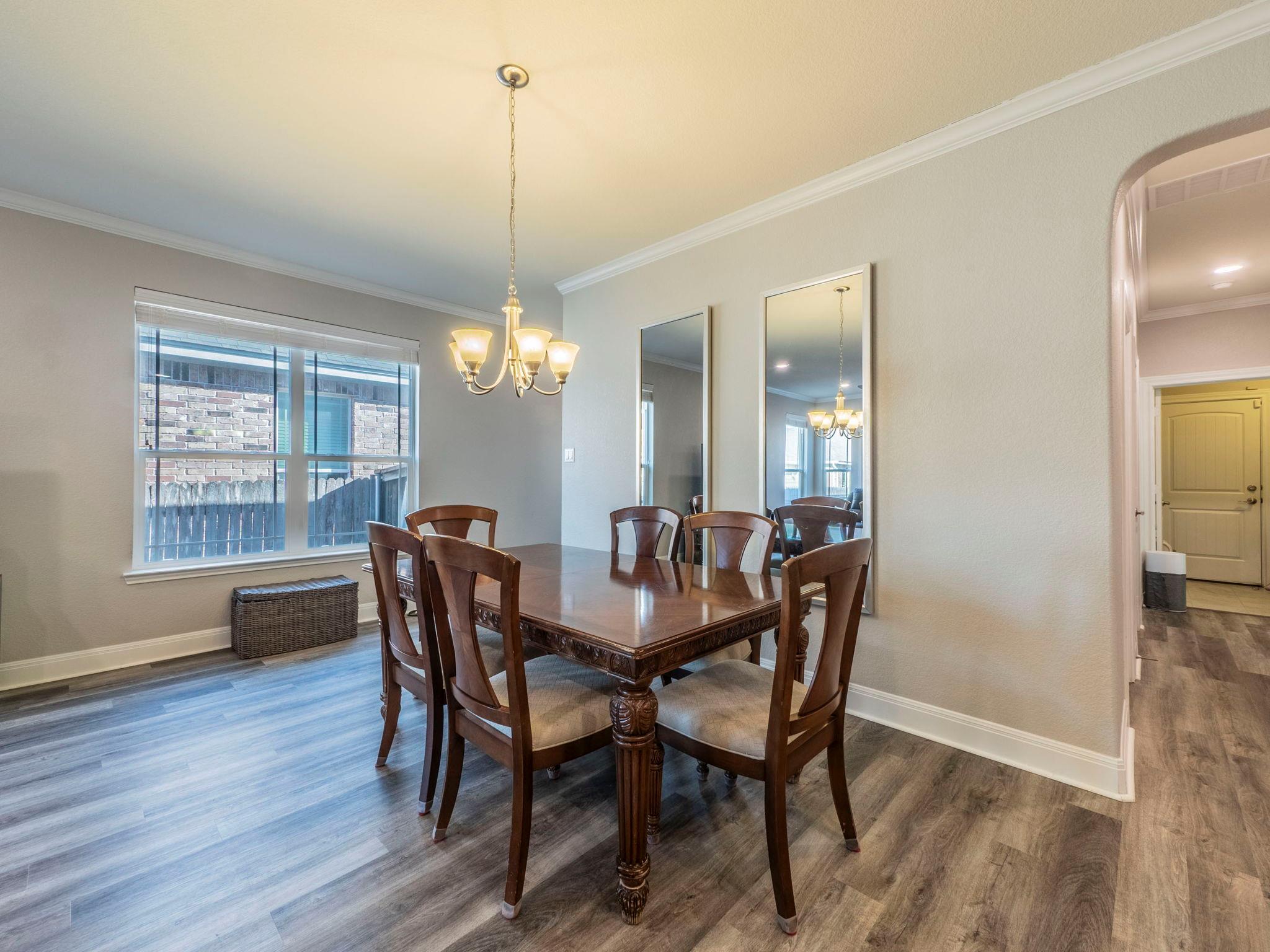 109 Holstein St # 107, Hutto, TX 78634