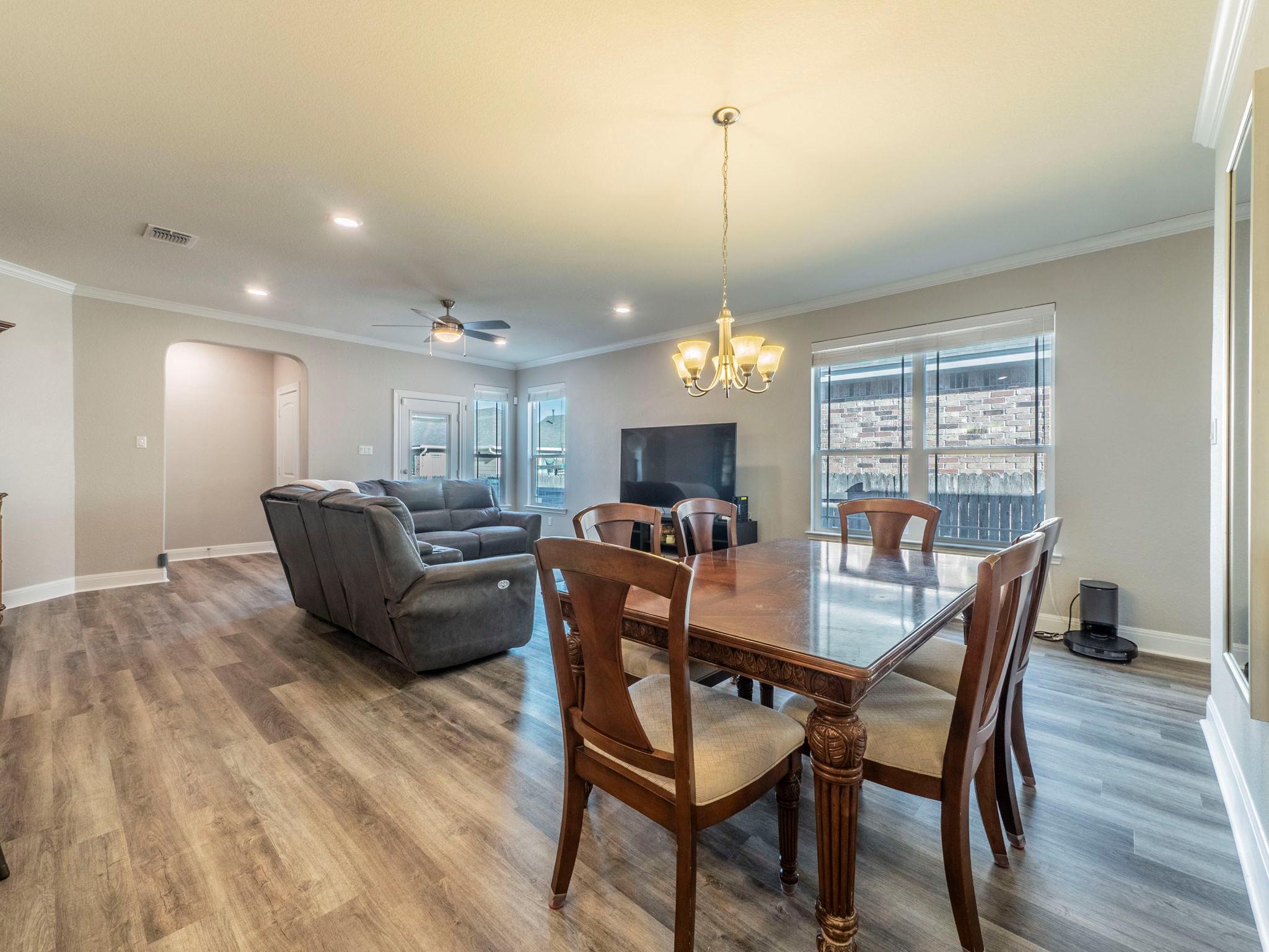 109 Holstein St # 107, Hutto, TX 78634