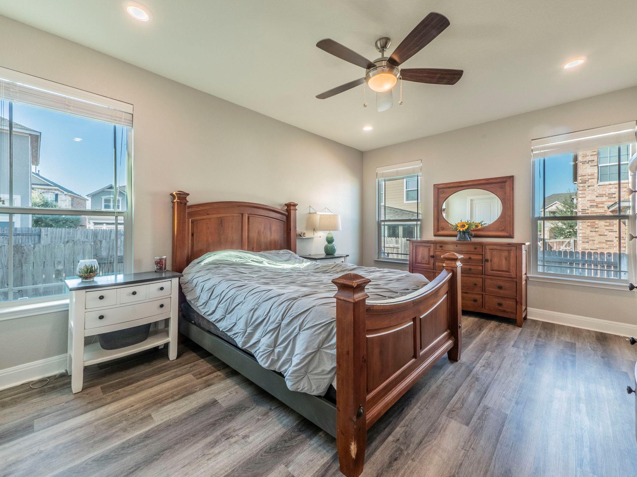 109 Holstein St # 107, Hutto, TX 78634