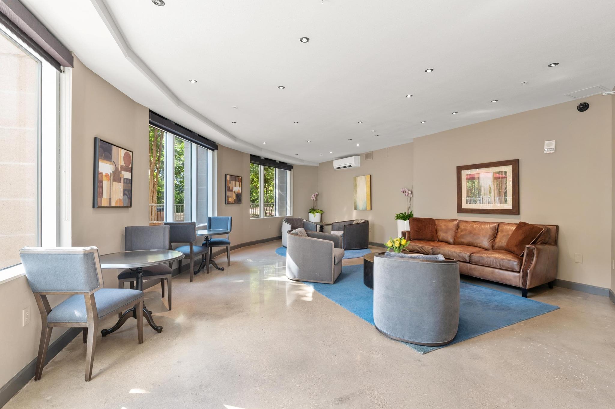 54 Rainey St # 1018, Austin, TX 78701