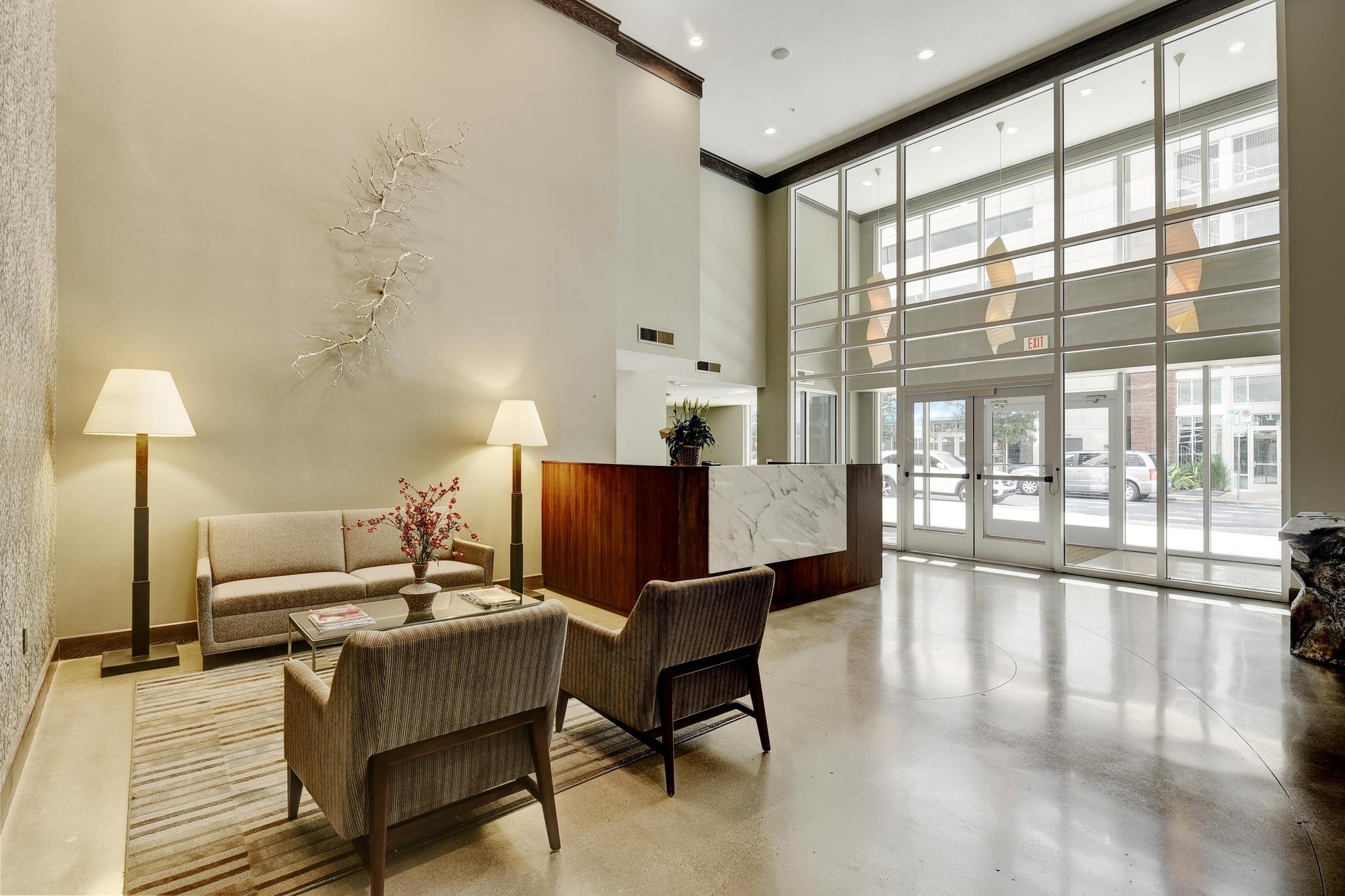 54 Rainey St # 1018, Austin, TX 78701