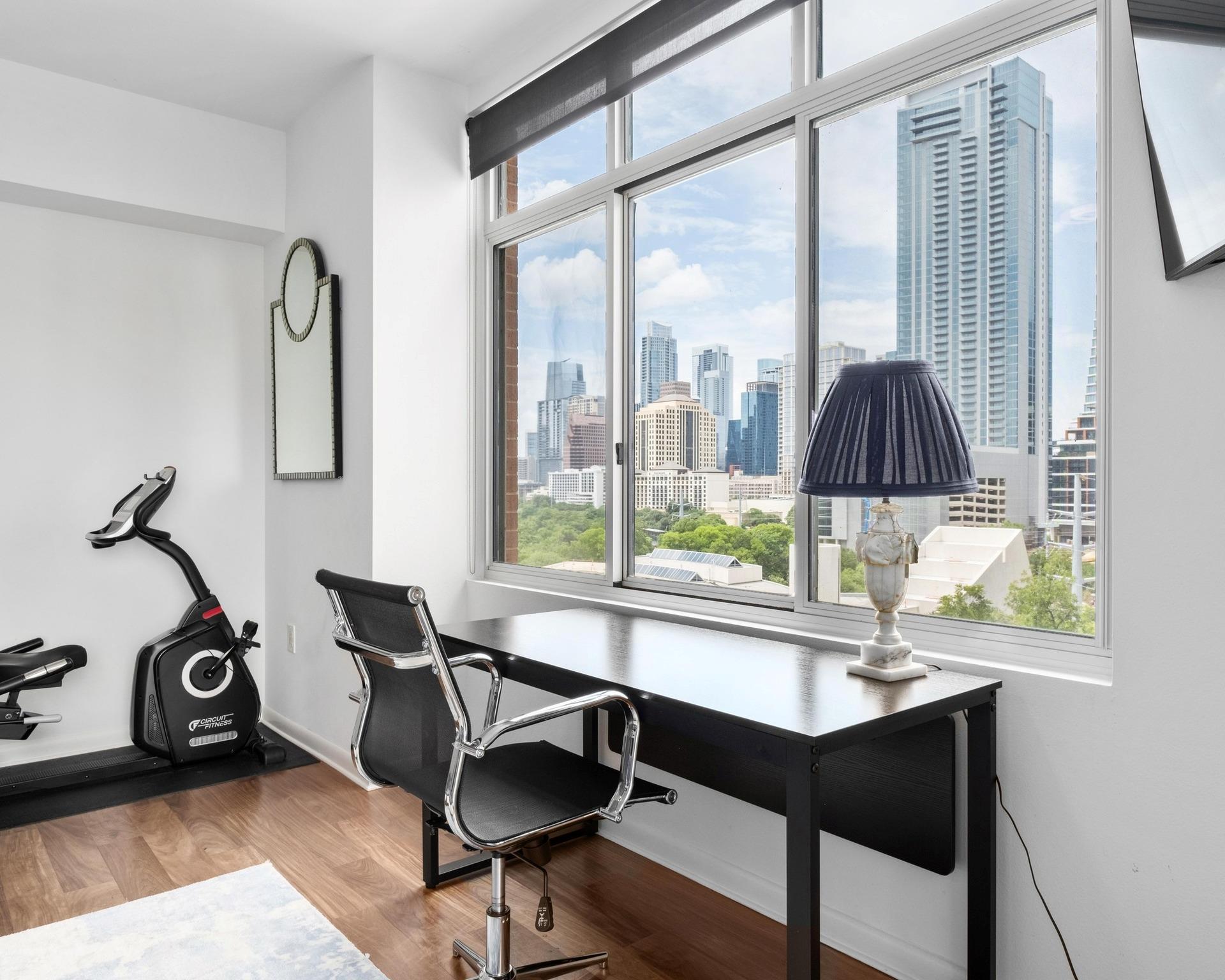 54 Rainey St # 1018, Austin, TX 78701